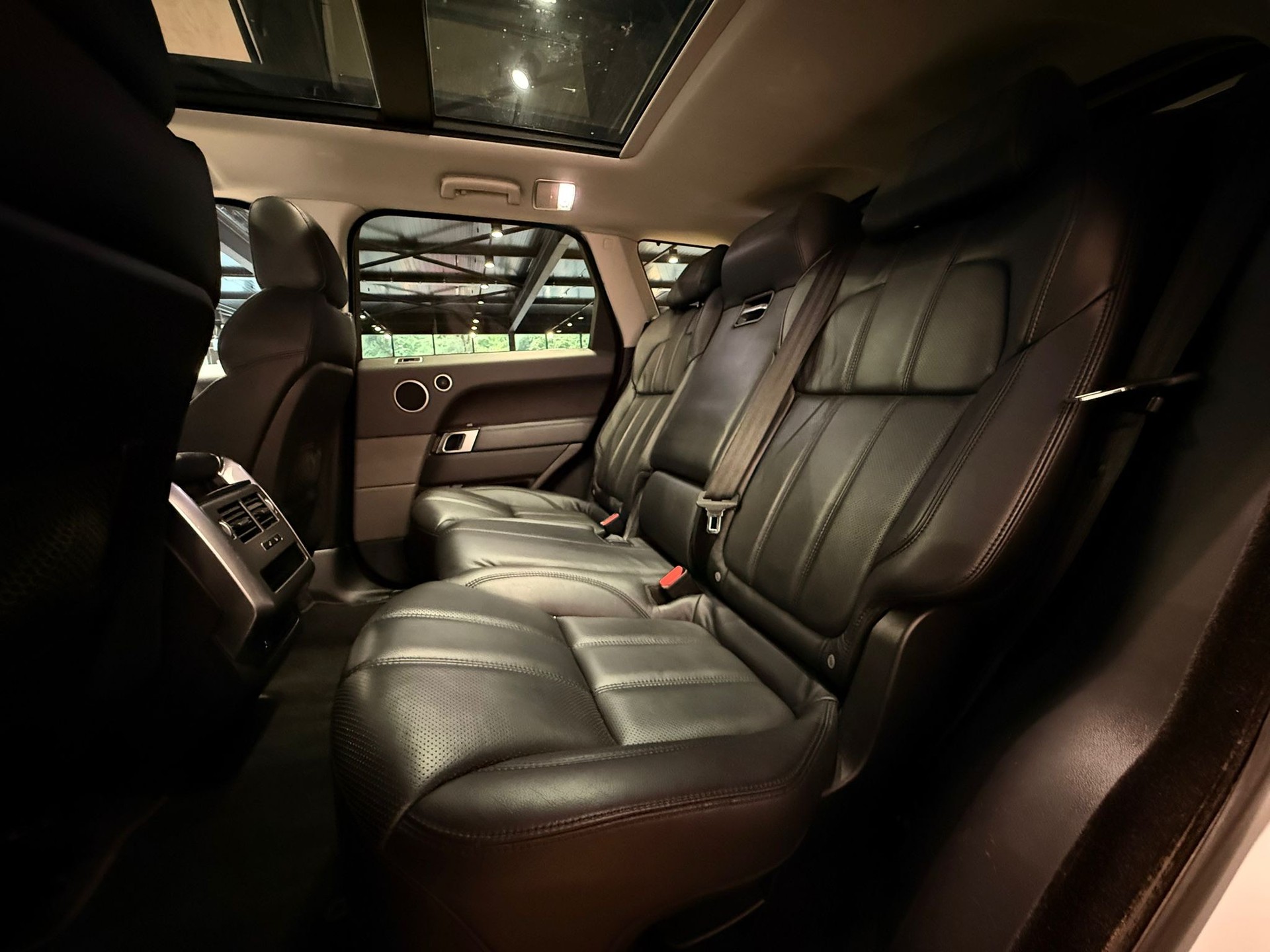 LAND ROVER Range Rover Sport 3.0 TDV6 S Automatic-image-13