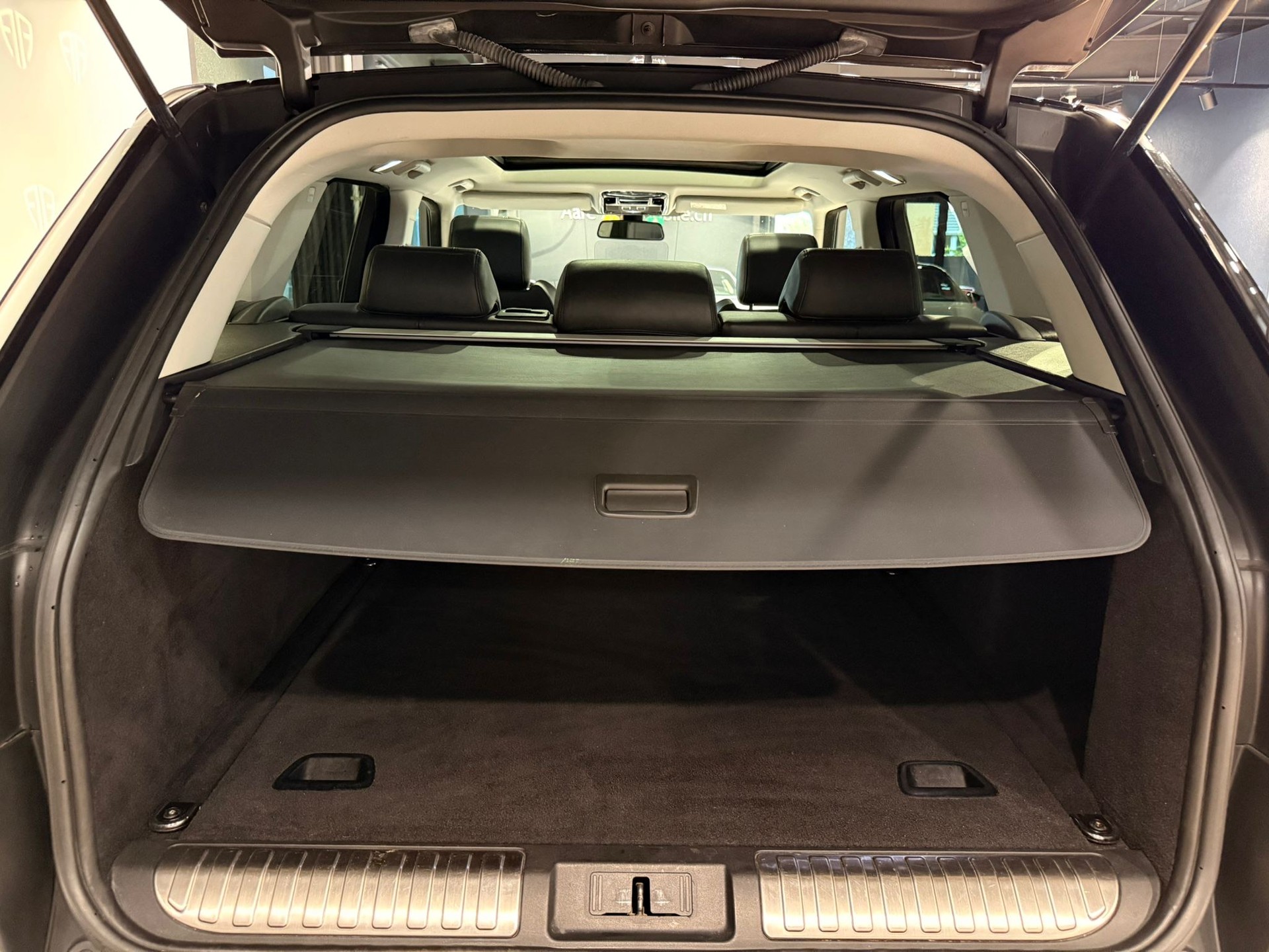 LAND ROVER Range Rover Sport 3.0 TDV6 S Automatic-image-14
