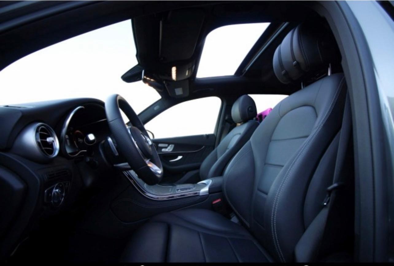 MERCEDES-BENZ GLC 220 d AMG Line 4Matic 9G-Tronic-image-4