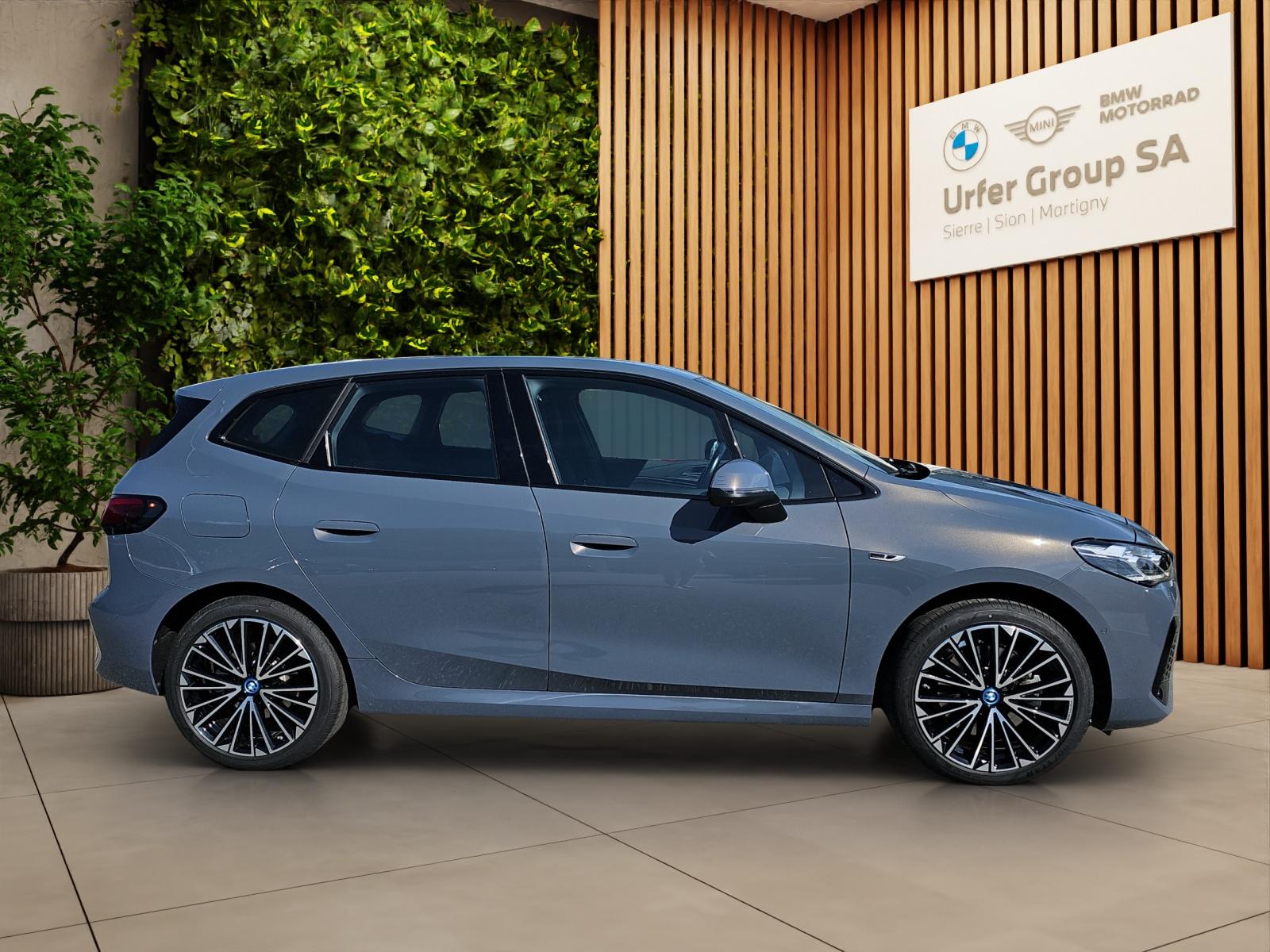 BMW 🆕 230e xDrive Active Tourer (CH)⛽+🔌-image-5