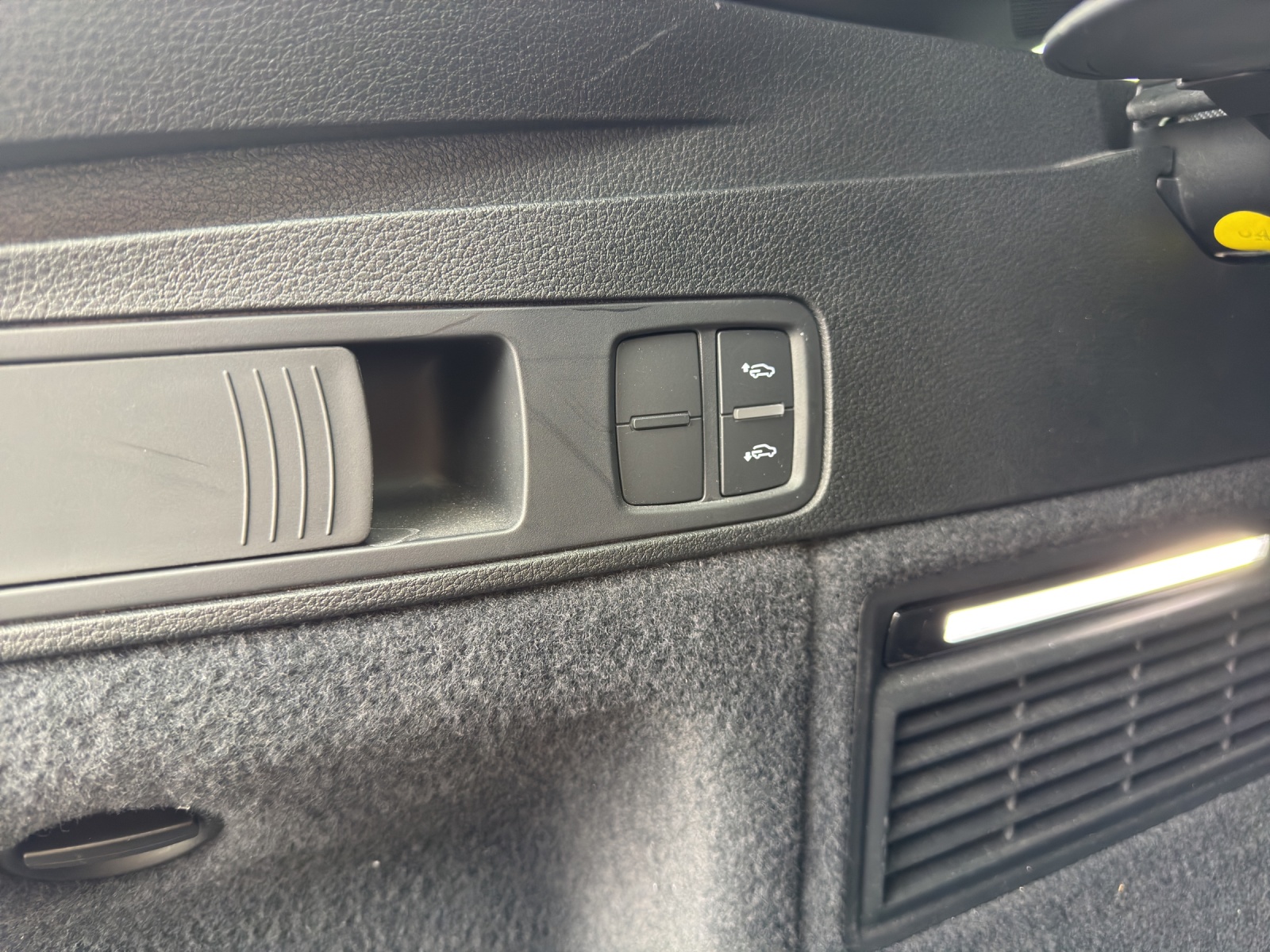 AUDI SQ5 Sportback TDI quattro tiptronic-image-13