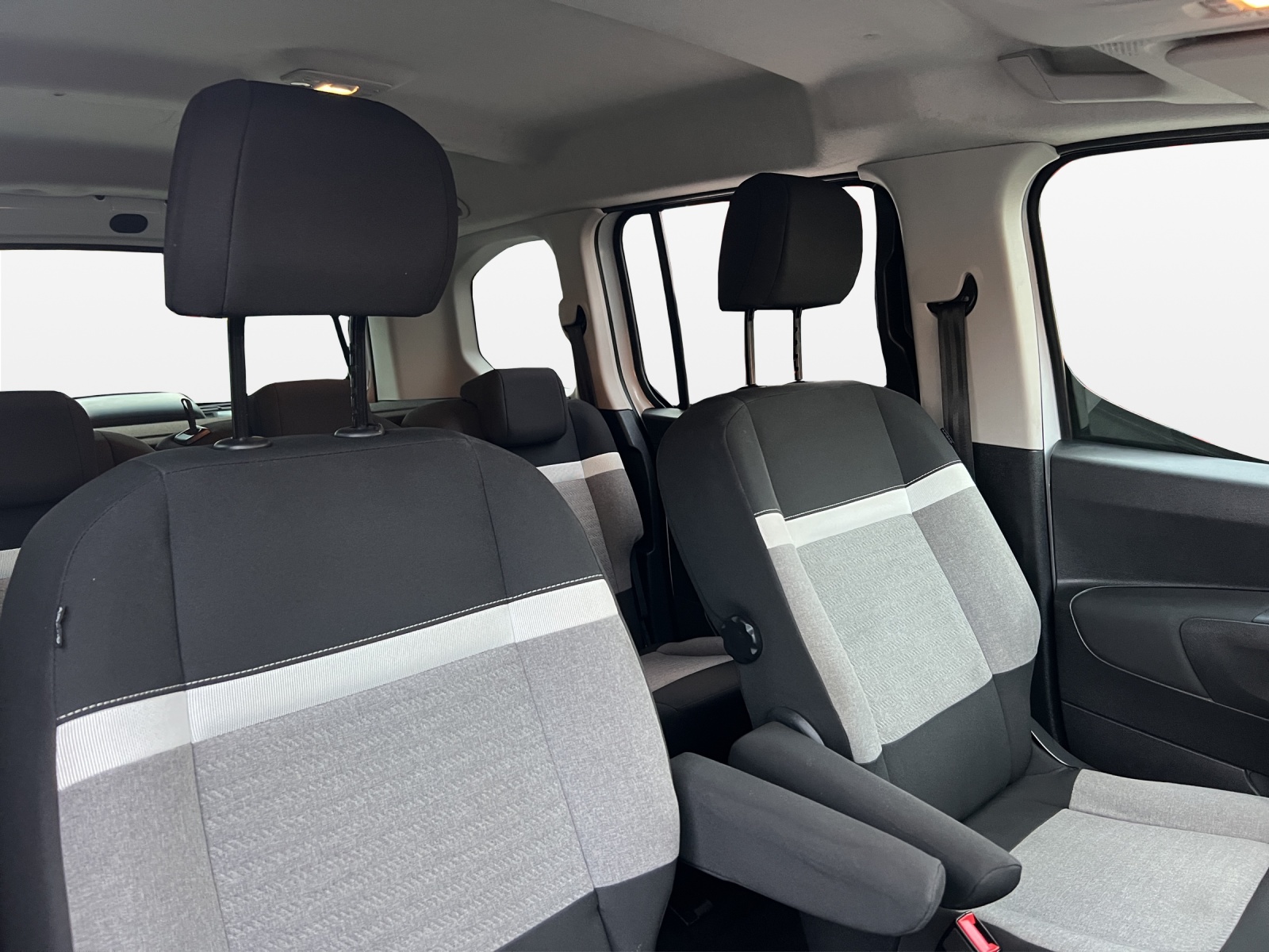 CITROEN Berlingo 1.5 BlueHDi Live Pack-image-15