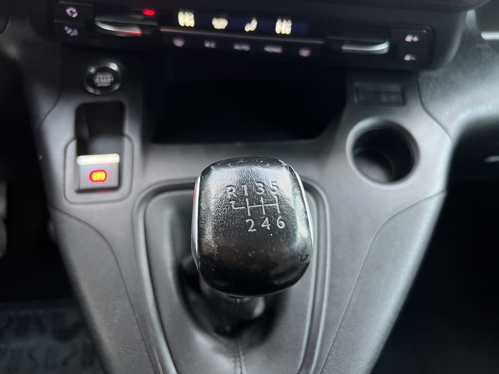 CITROEN Berlingo 1.5 BlueHDi Live Pack-image-22
