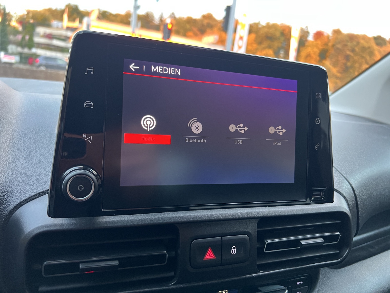 CITROEN Berlingo 1.5 BlueHDi Live Pack-image-25