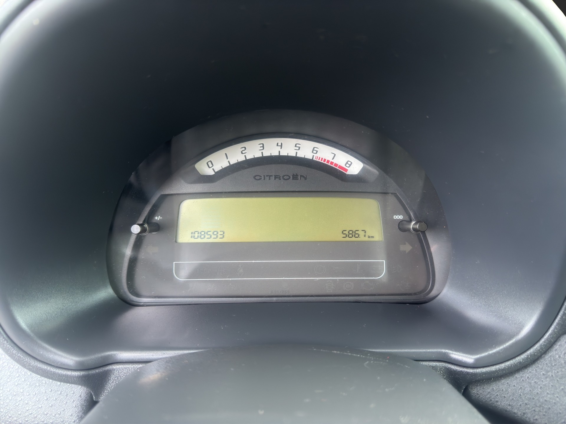 CITROEN C3 1.1i Furio-image-10