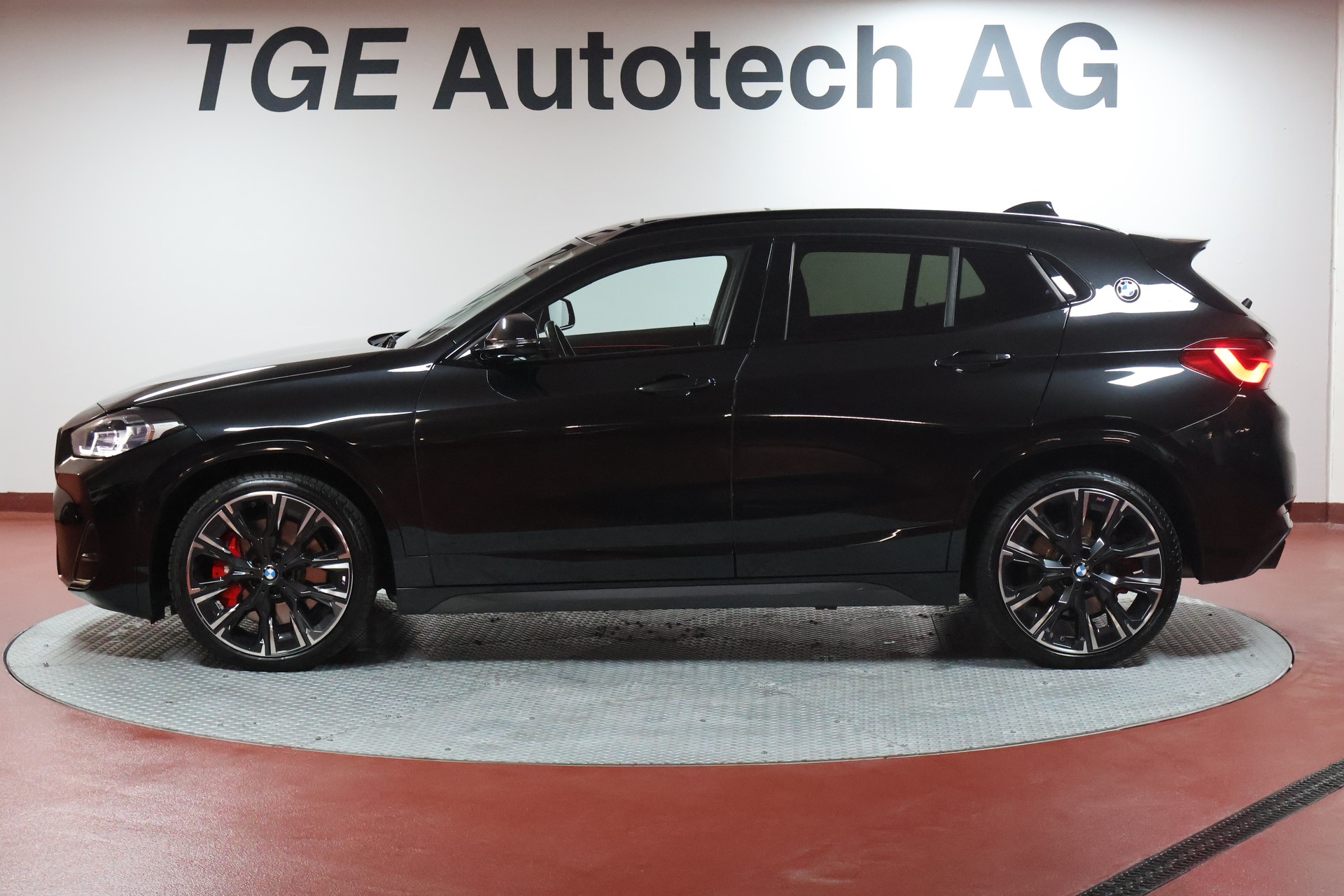 BMW X2 M35i Steptronic-image-3