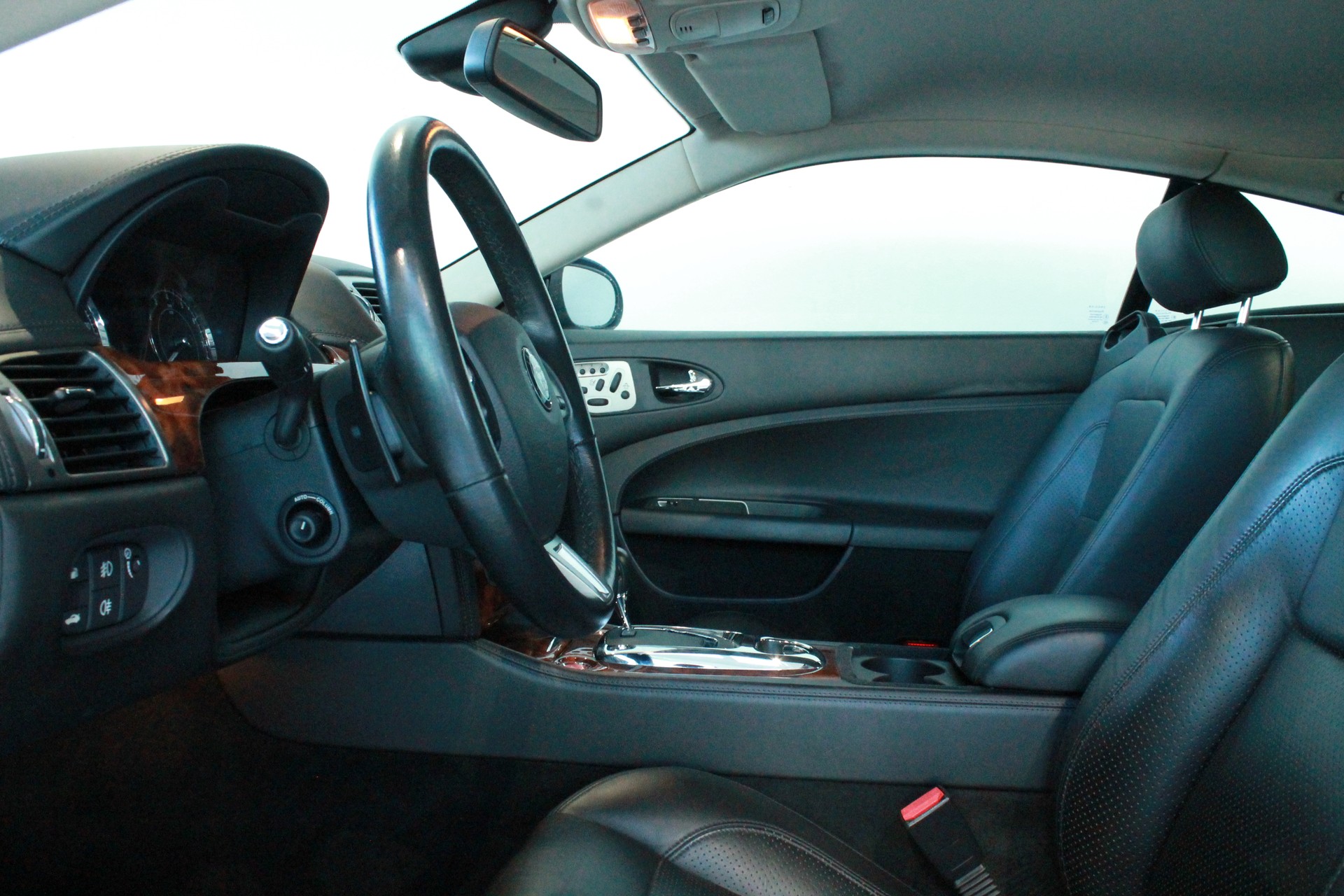 JAGUAR XK 4.2 V8 Automatic-image-4