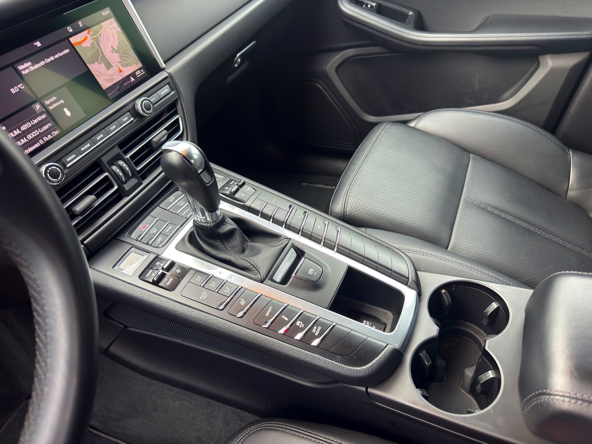 PORSCHE Macan PDK-image-17