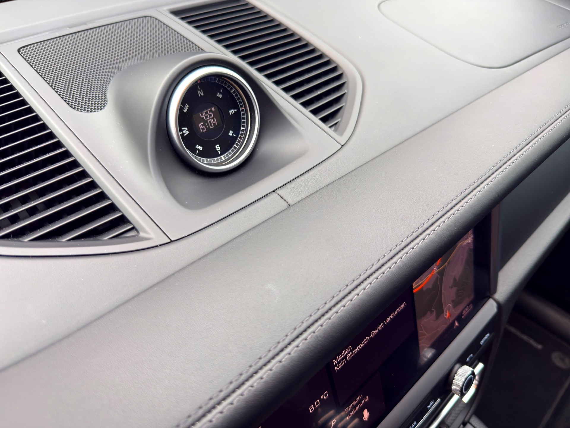 PORSCHE Macan PDK-image-19