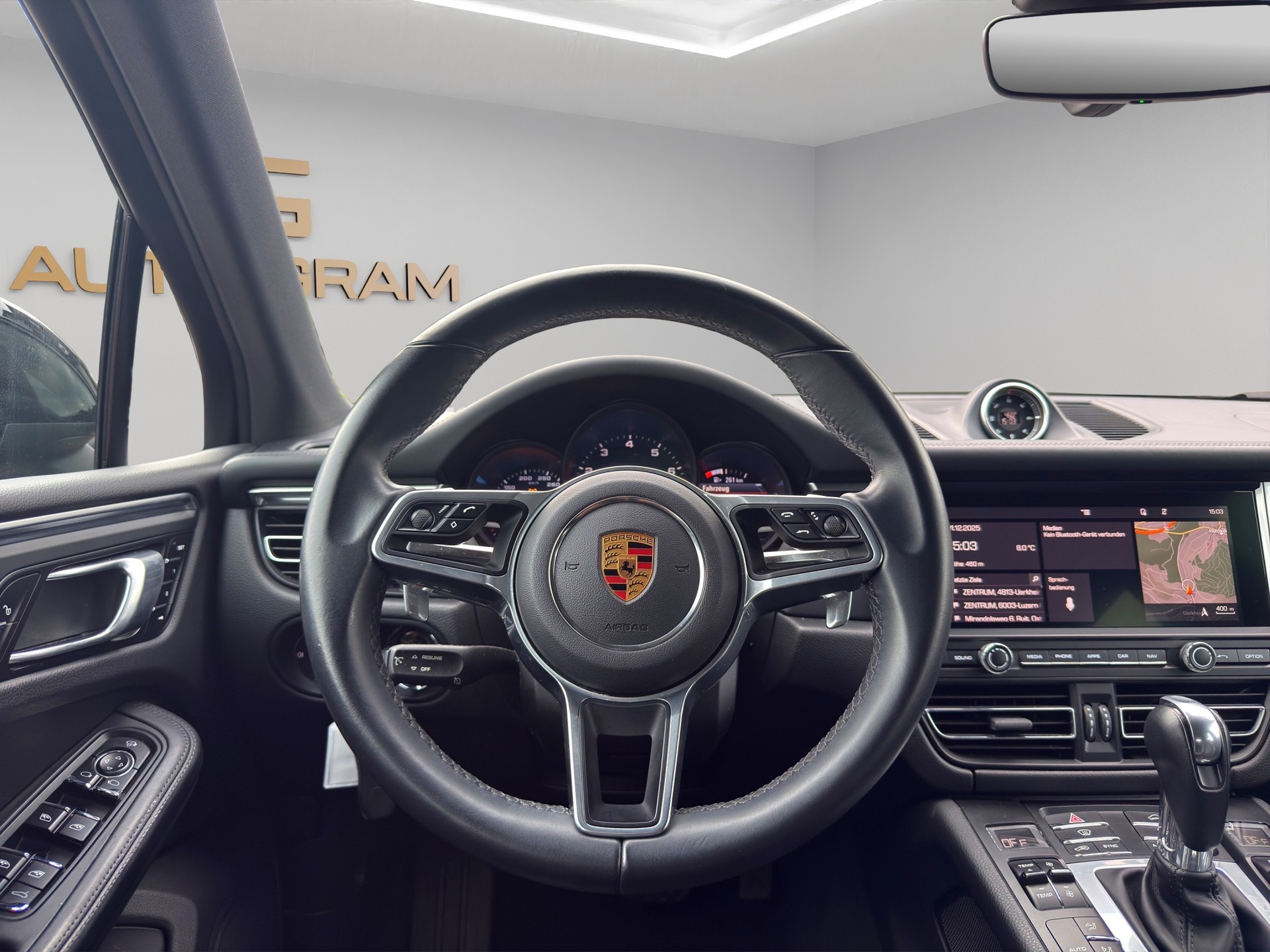 PORSCHE Macan PDK-image-14