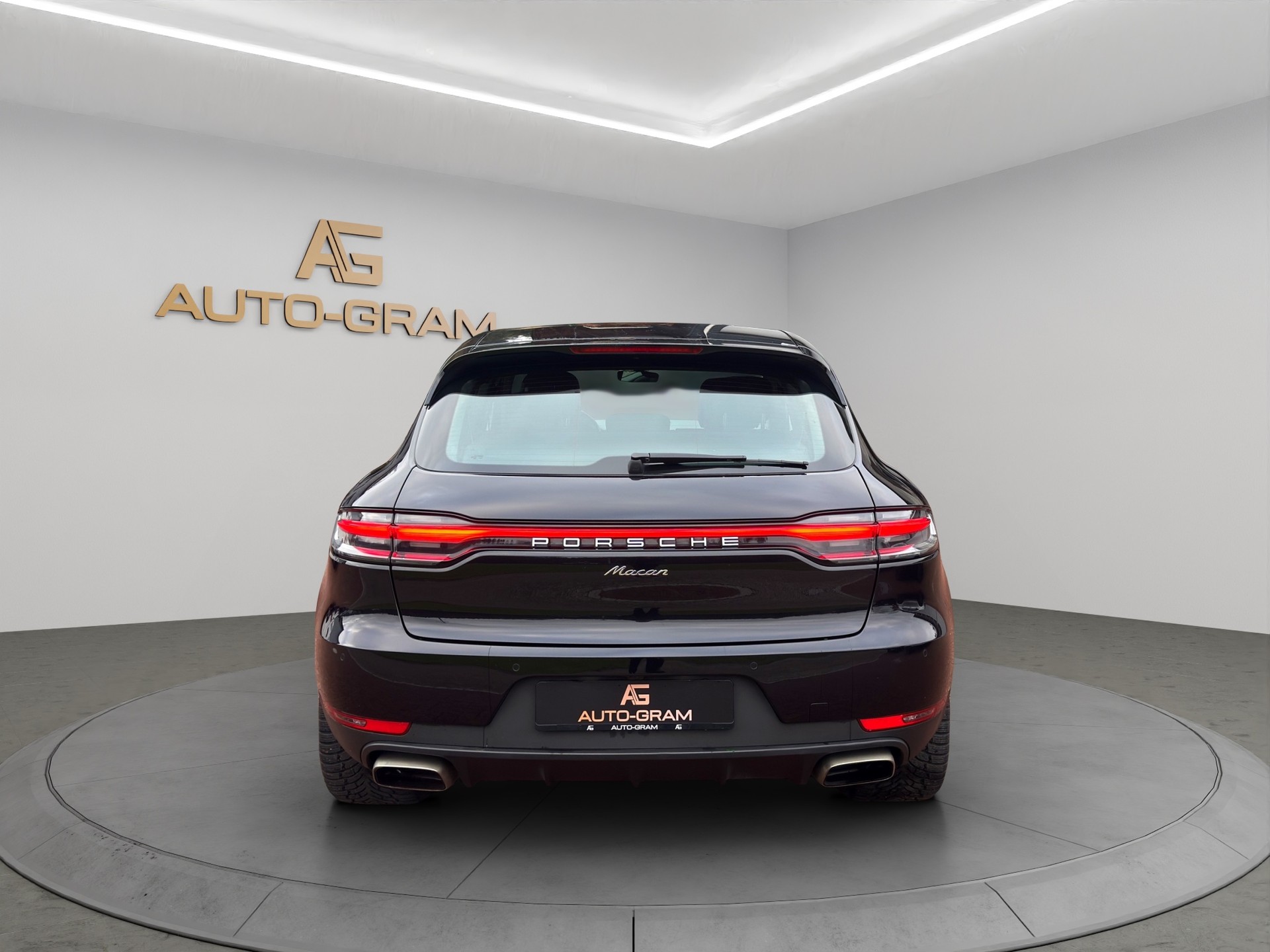 PORSCHE Macan PDK-image-3