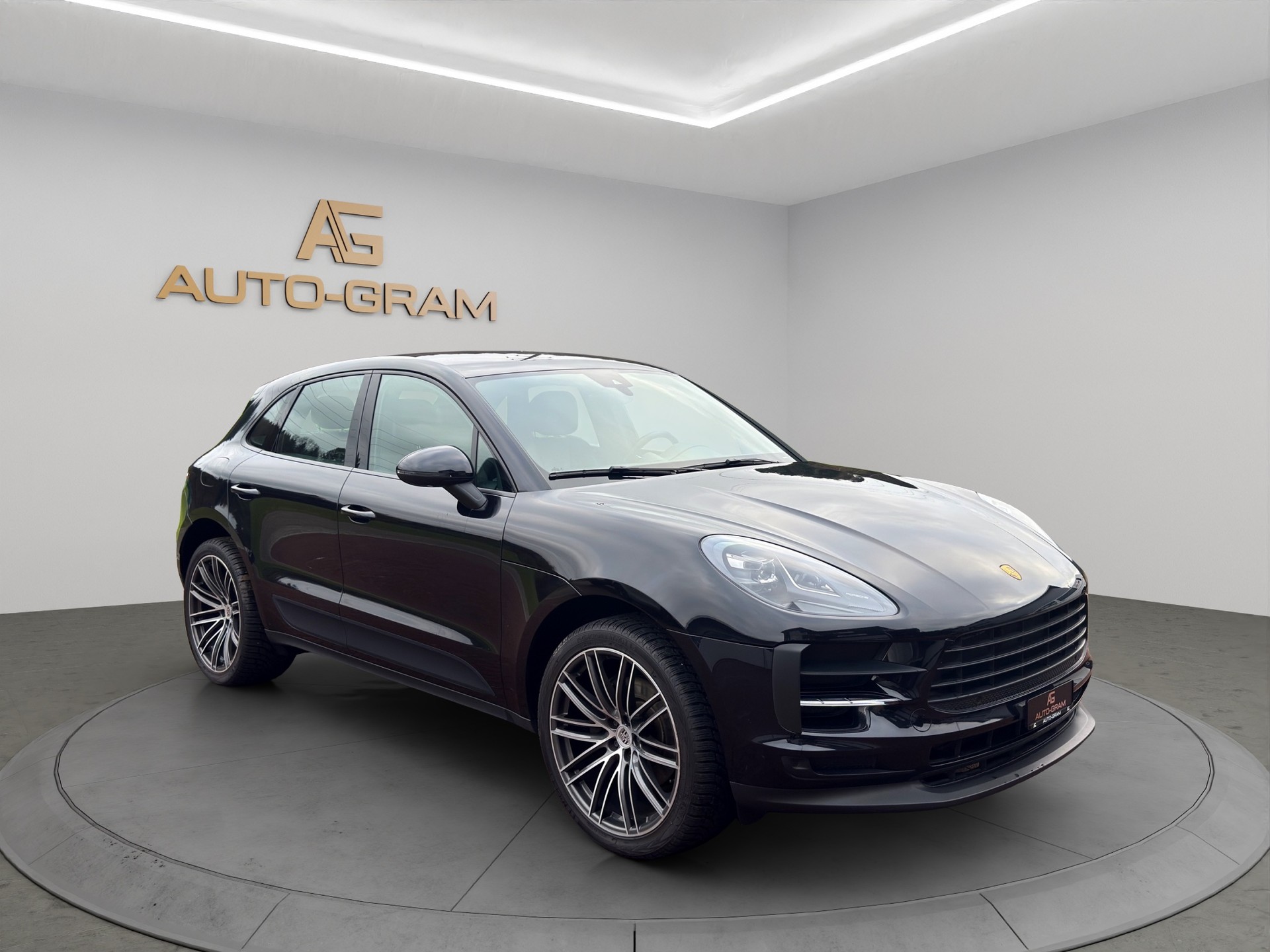 PORSCHE Macan PDK-image-6