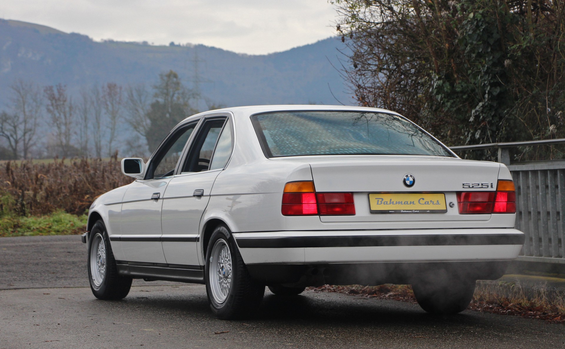 BMW 525i A-image-29