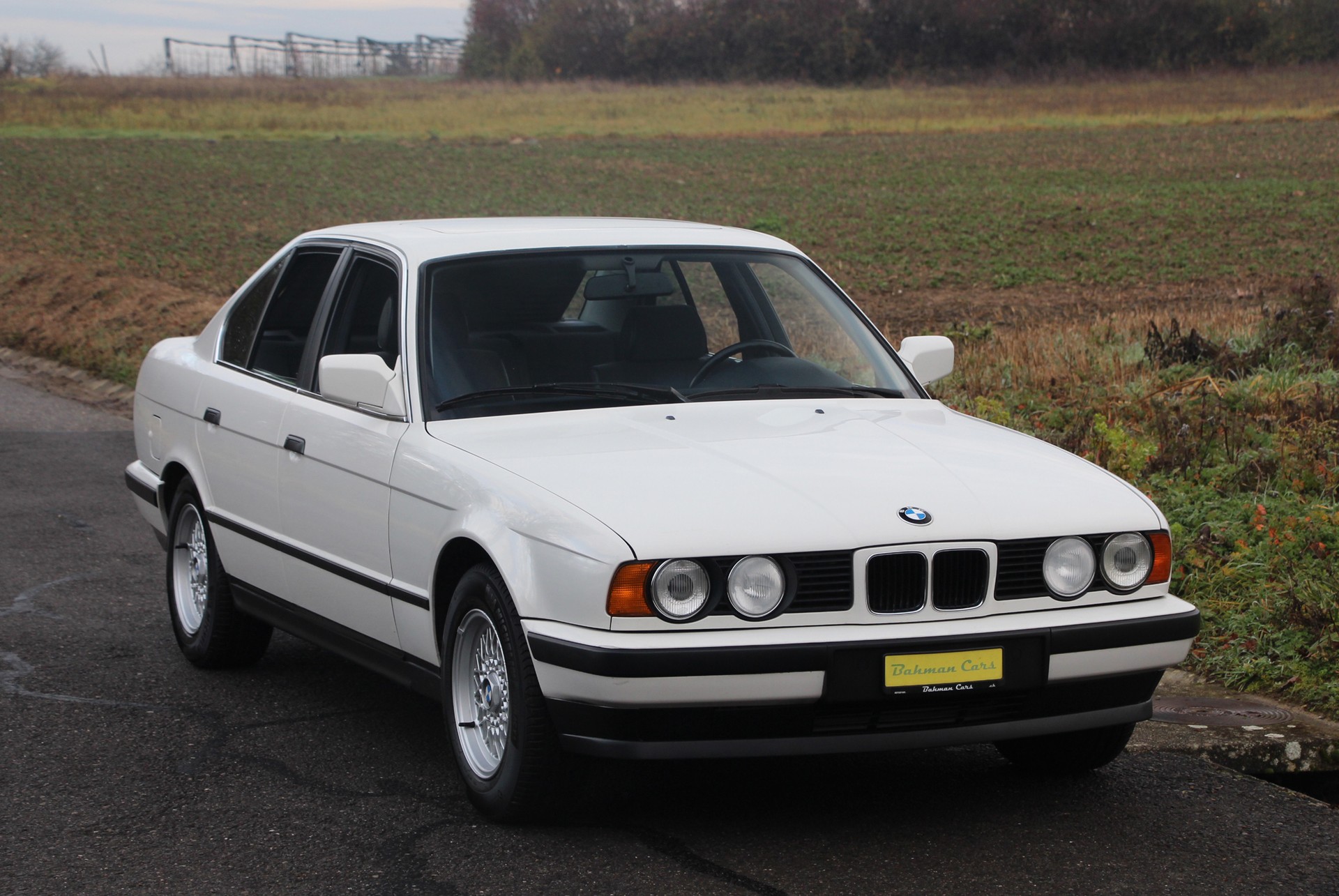 BMW 525i A-image-24