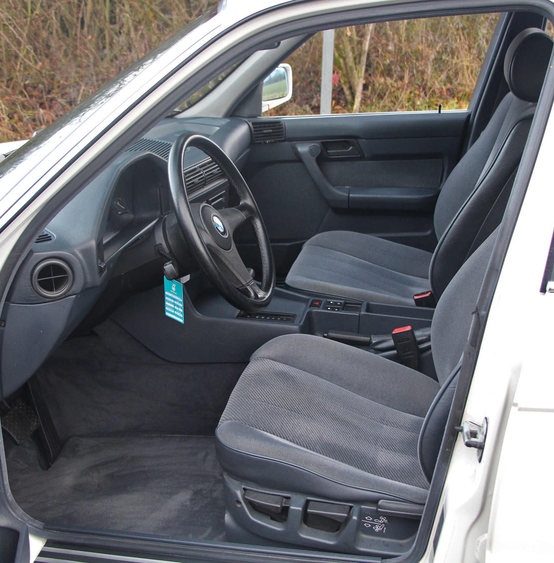BMW 525i A-image-7