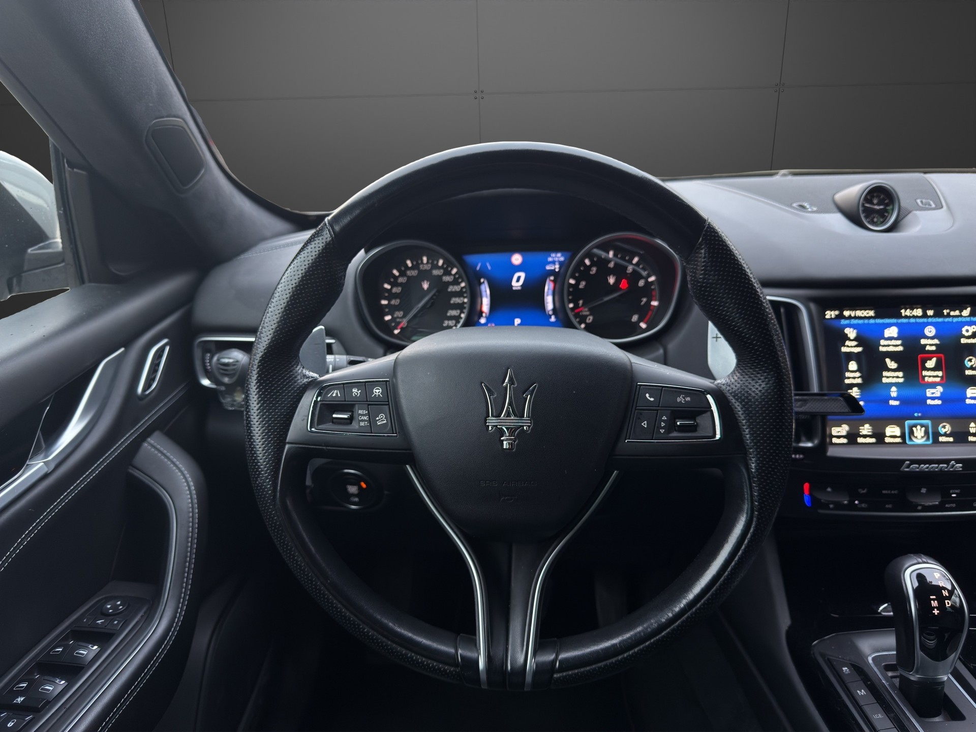 MASERATI Levante S 3.0 V6 Automatica-image-12