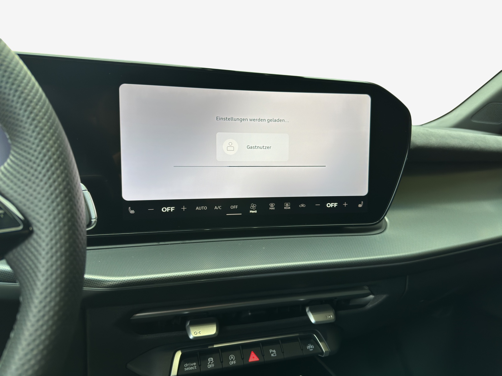 AUDI Q3 SUV 110 kW TFSI S tronic-image-10