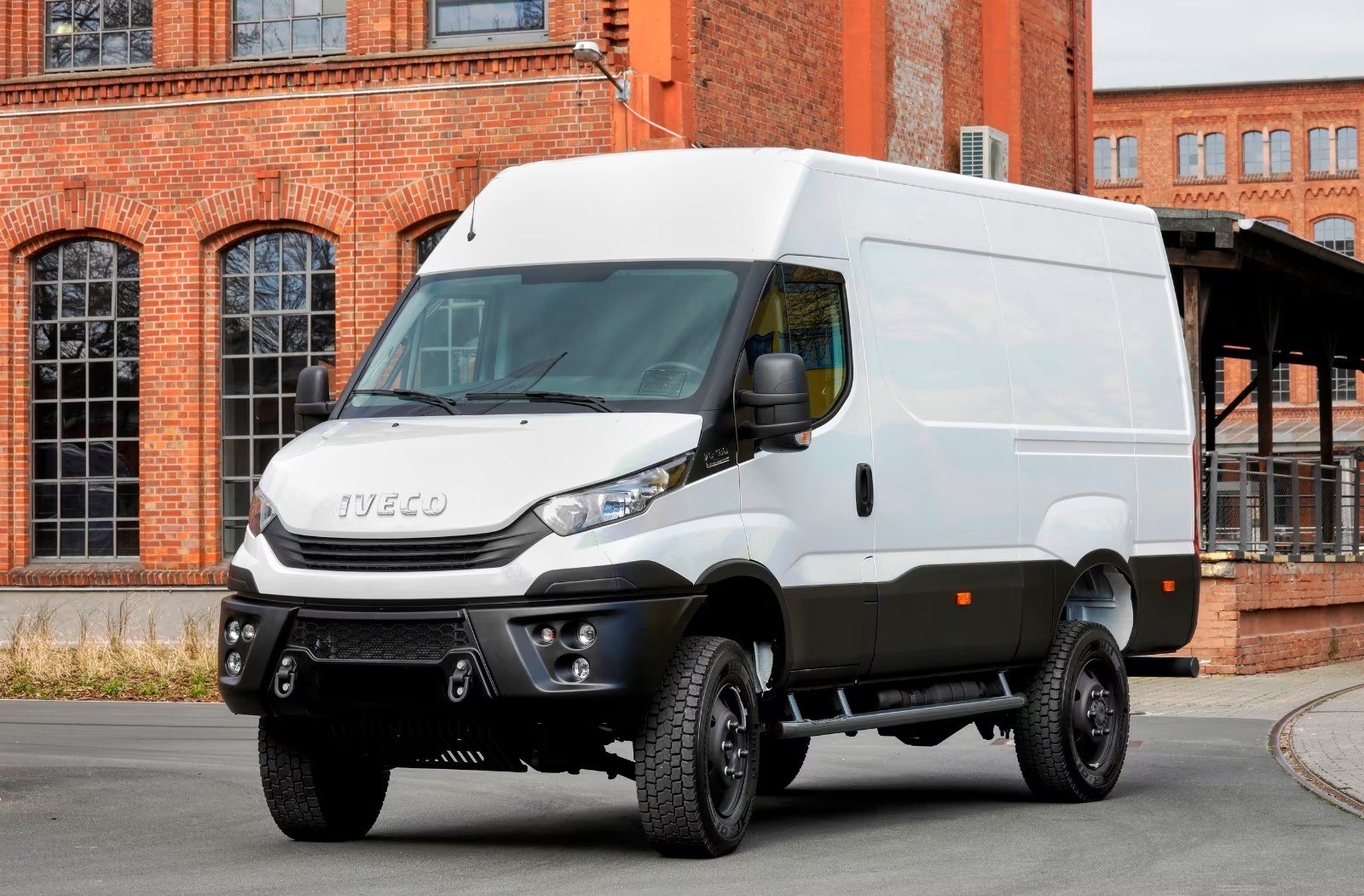 IVECO 70 C 18H D-image-0