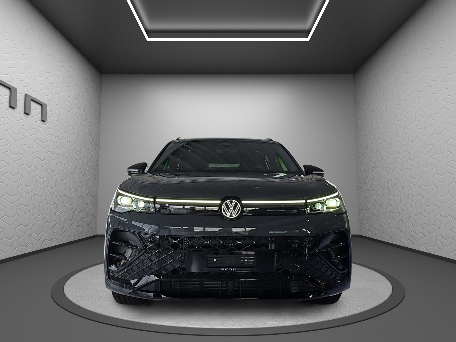 VW VW Tiguan R-Line-image-3