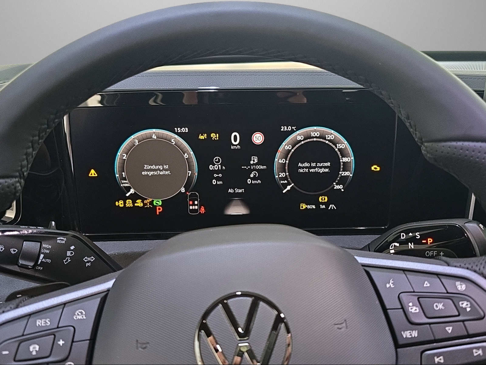 VW VW Tiguan R-Line-image-8