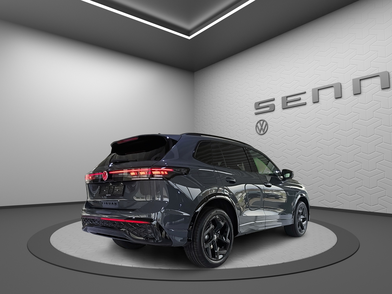 VW VW Tiguan R-Line-showroom-element-3