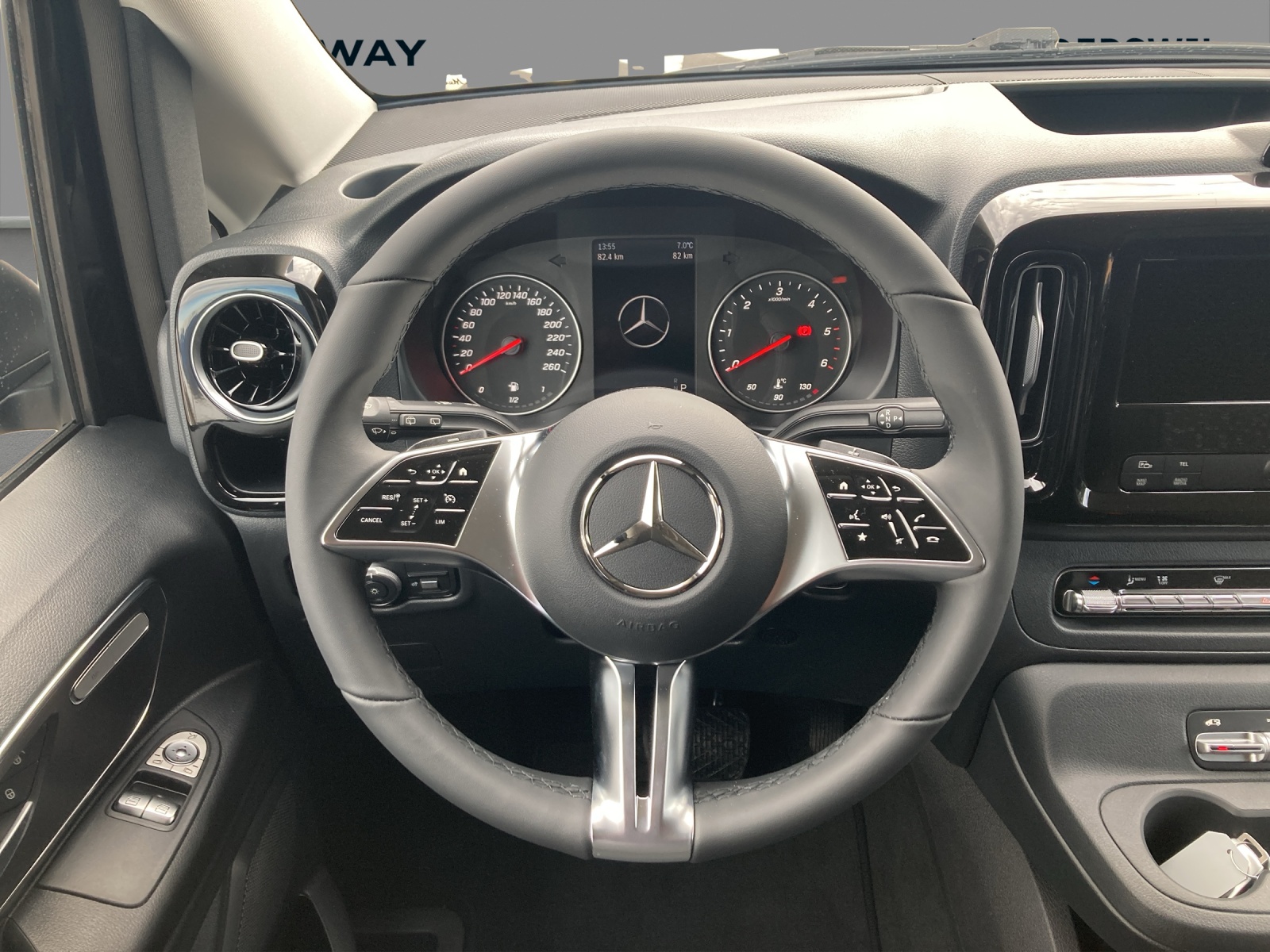 MERCEDES-BENZ Vito 116 CDI Lang Tourer 9G-Tronic 4M Select-image-11