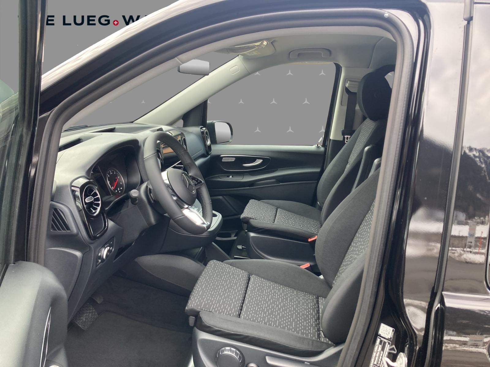 MERCEDES-BENZ Vito 116 CDI Lang Tourer 9G-Tronic 4M Select-image-9