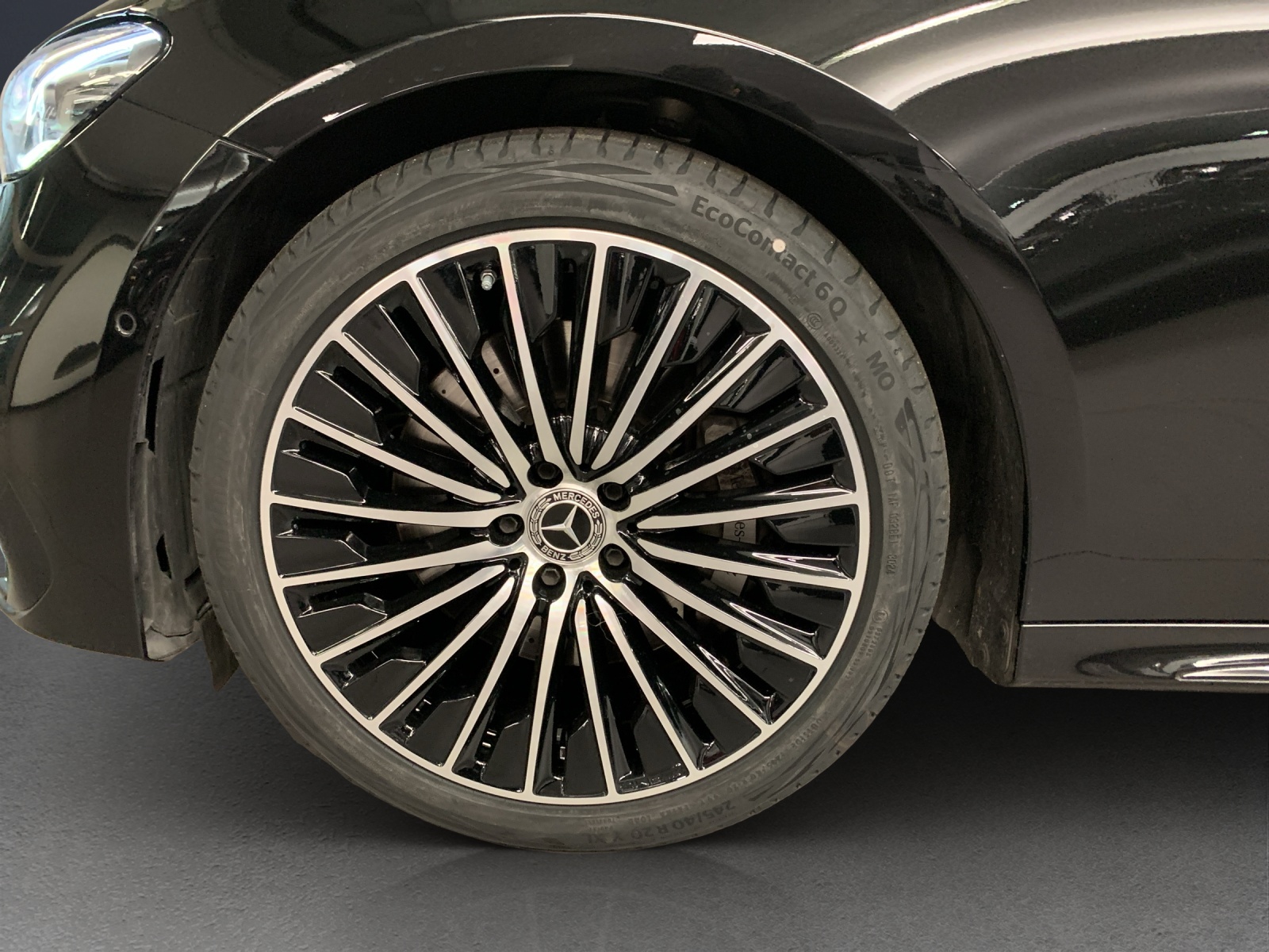 MERCEDES-BENZ E 200 9G-Tronic 4Matic-image-8