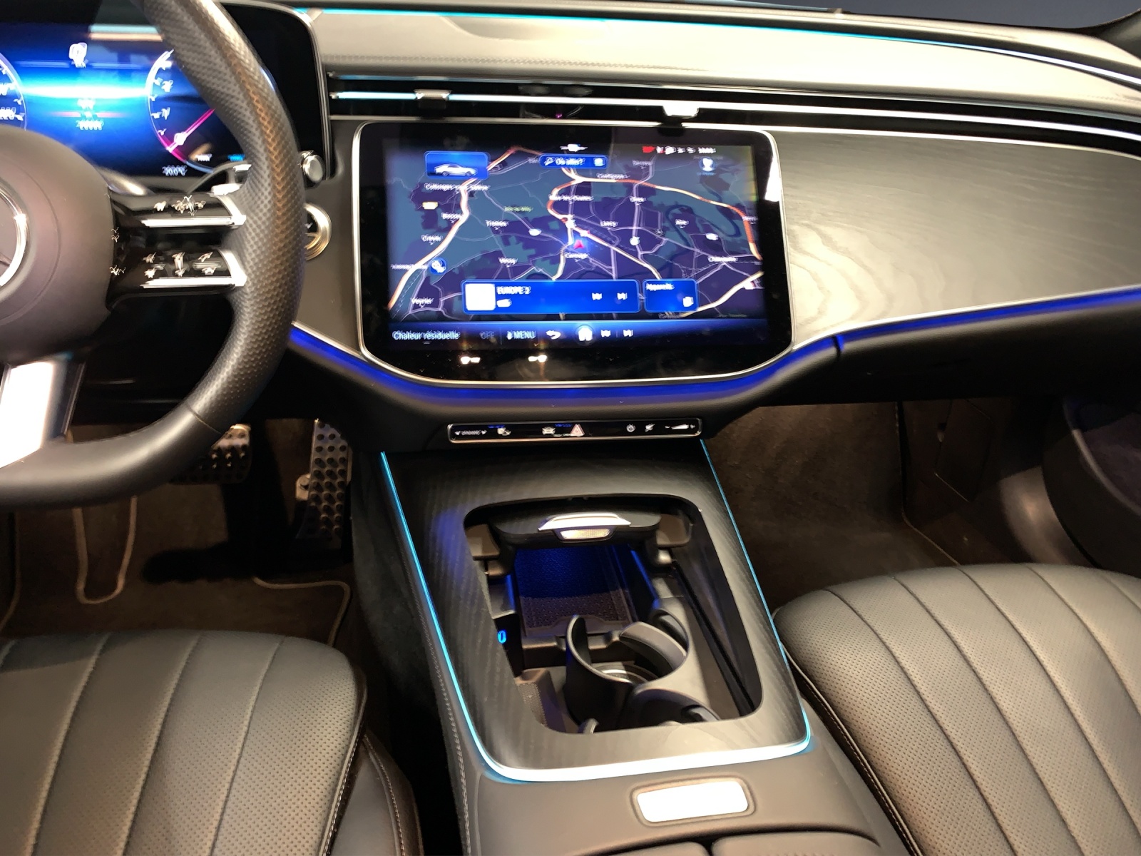 MERCEDES-BENZ E 200 9G-Tronic 4Matic-image-7