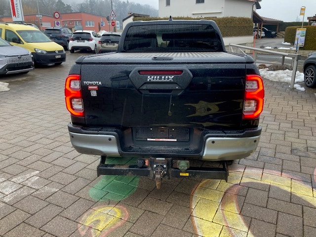 TOYOTA Hilux 2.8D-4D Invincible Double Cab 4x4 A-image-5