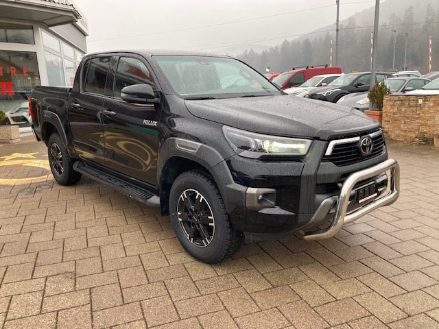 TOYOTA Hilux 2.8D-4D Invincible Double Cab 4x4 A-image-2