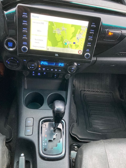 TOYOTA Hilux 2.8D-4D Invincible Double Cab 4x4 A-image-10