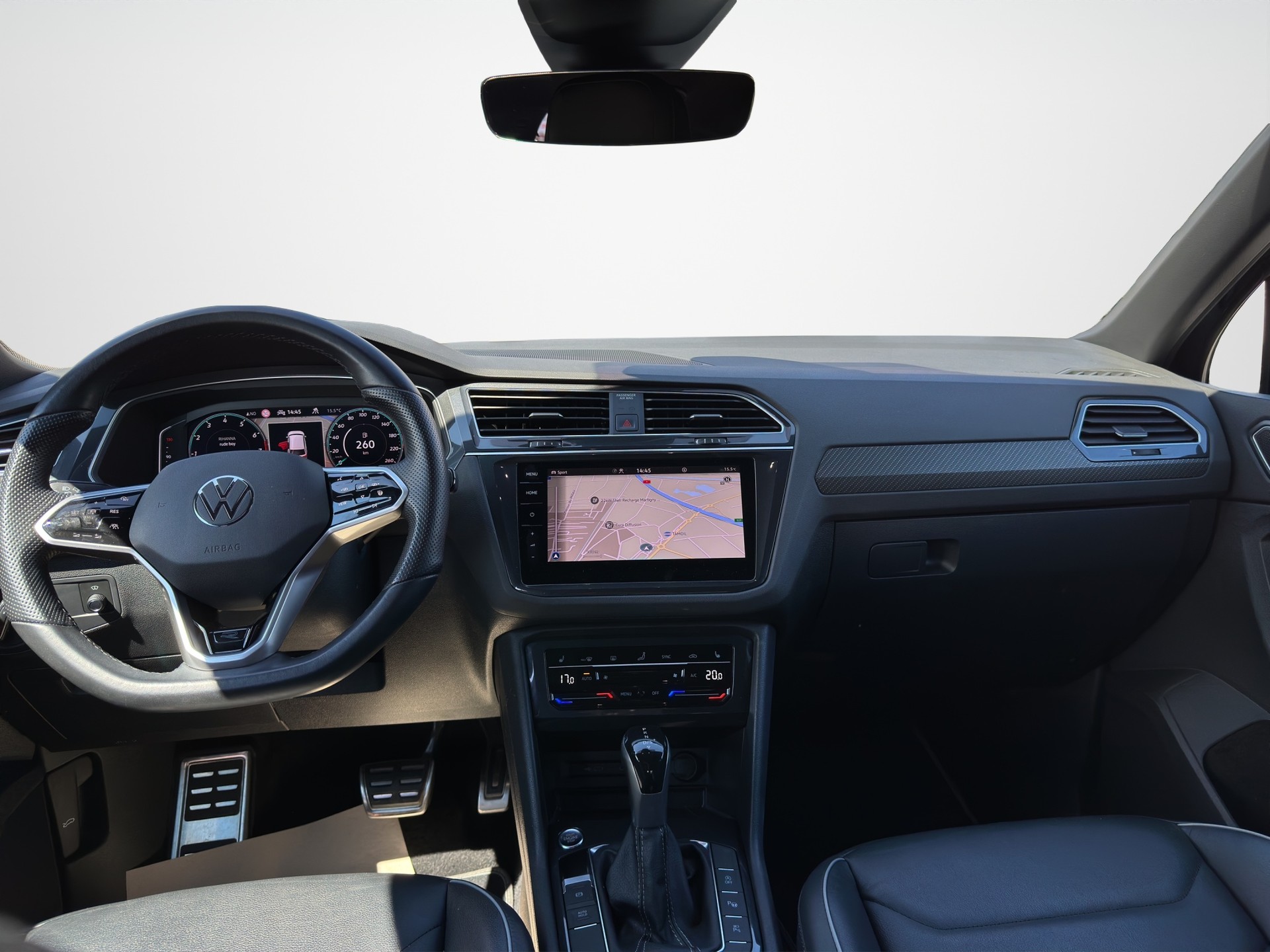 VW Tiguan 2.0TSI R-Line 4Motion DSG-image-11