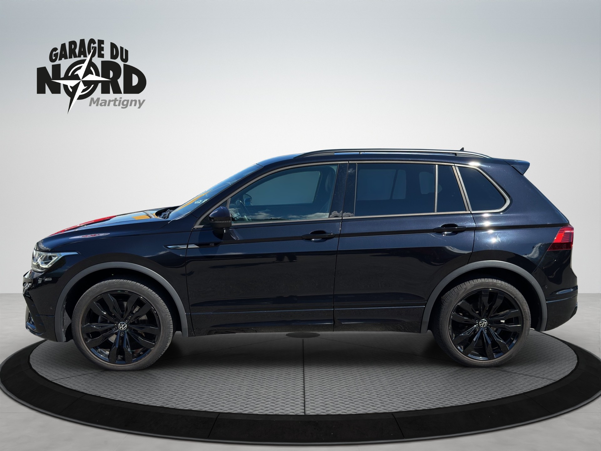 VW Tiguan 2.0TSI R-Line 4Motion DSG-image-2