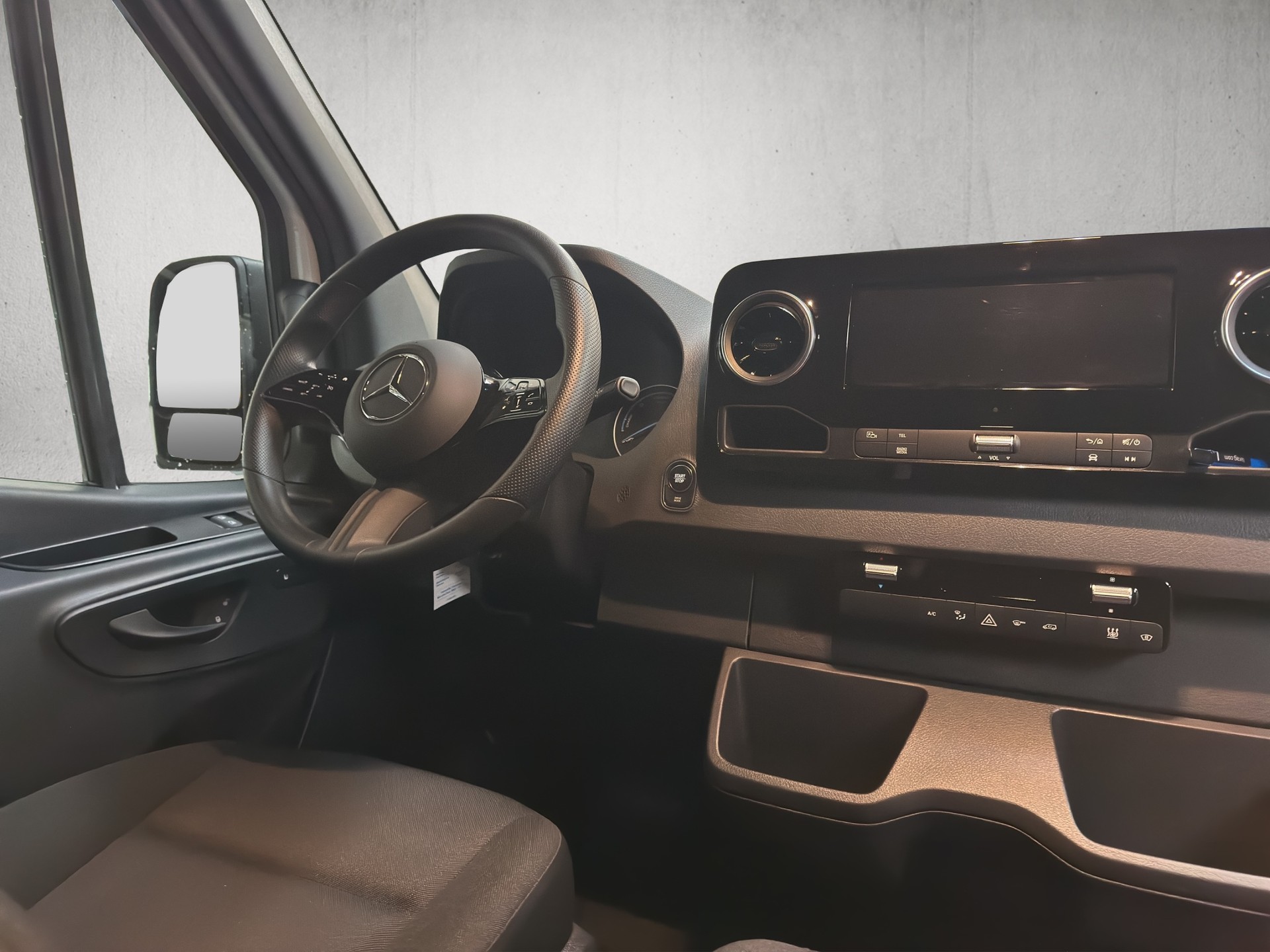 MERCEDES-BENZ eSprinter 420 56kWh Standard Hoch Pro-image-7