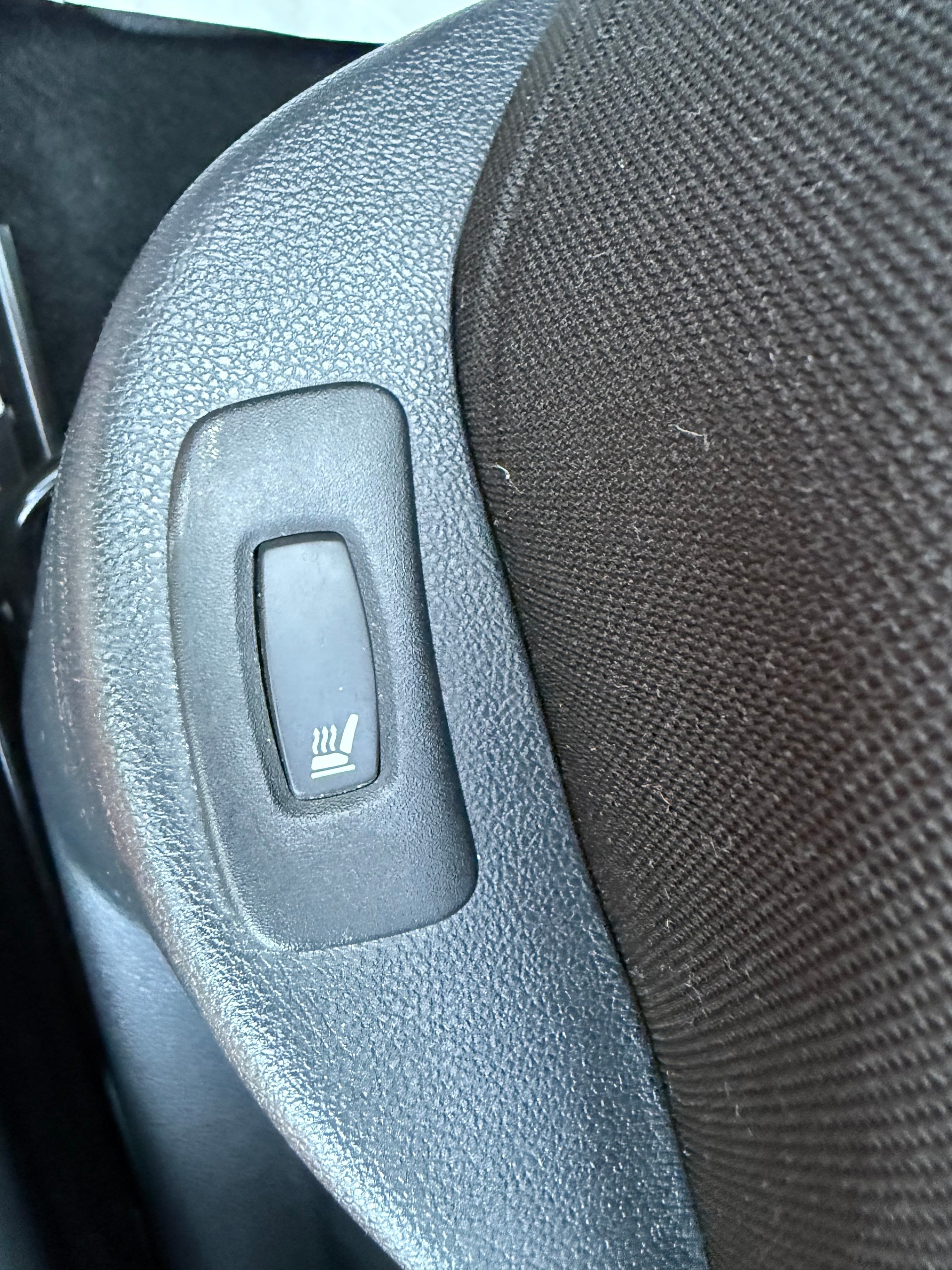 RENAULT Clio 1.5 dCi Business Line EDC-image-12