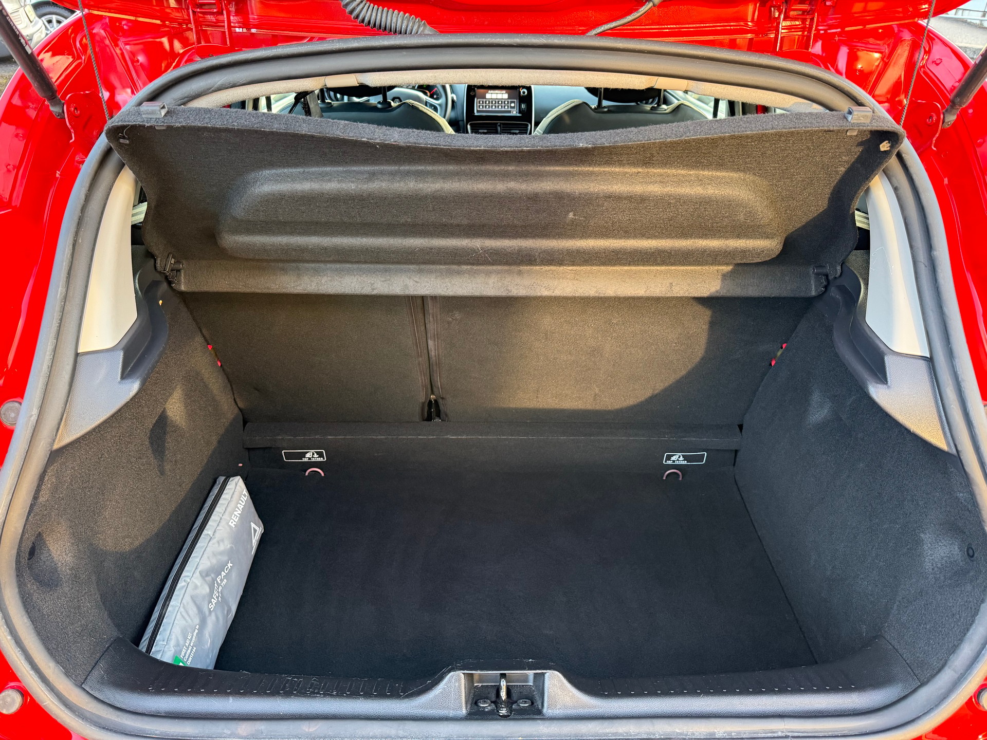 RENAULT Clio 1.5 dCi Business Line EDC-image-11