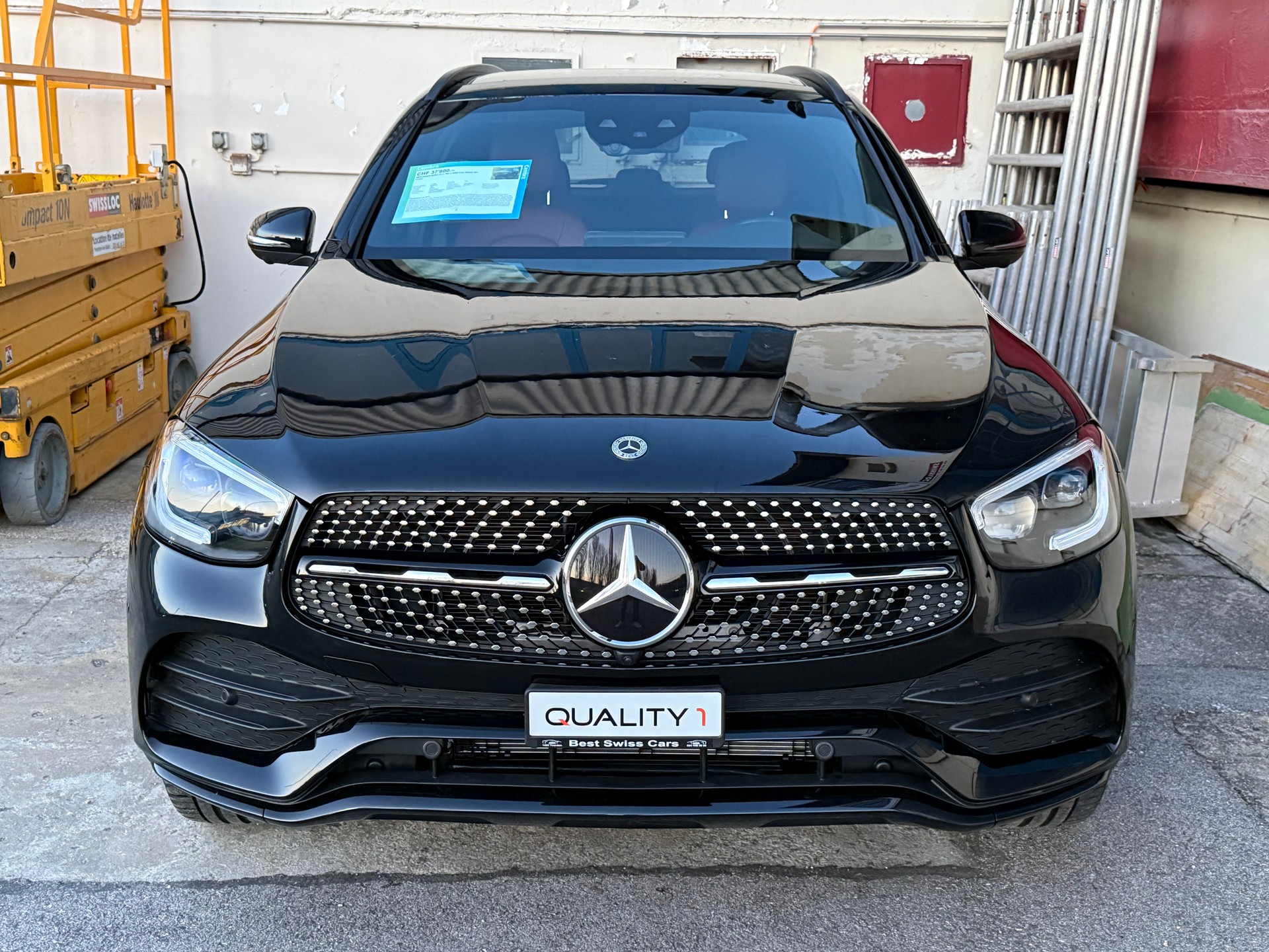 MERCEDES-BENZ GLC 300 e AMG Line 4Matic 9G-Tronic-image-1