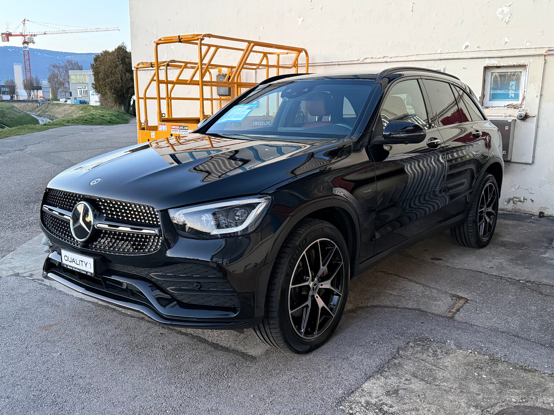 MERCEDES-BENZ GLC 300 e AMG Line 4Matic 9G-Tronic