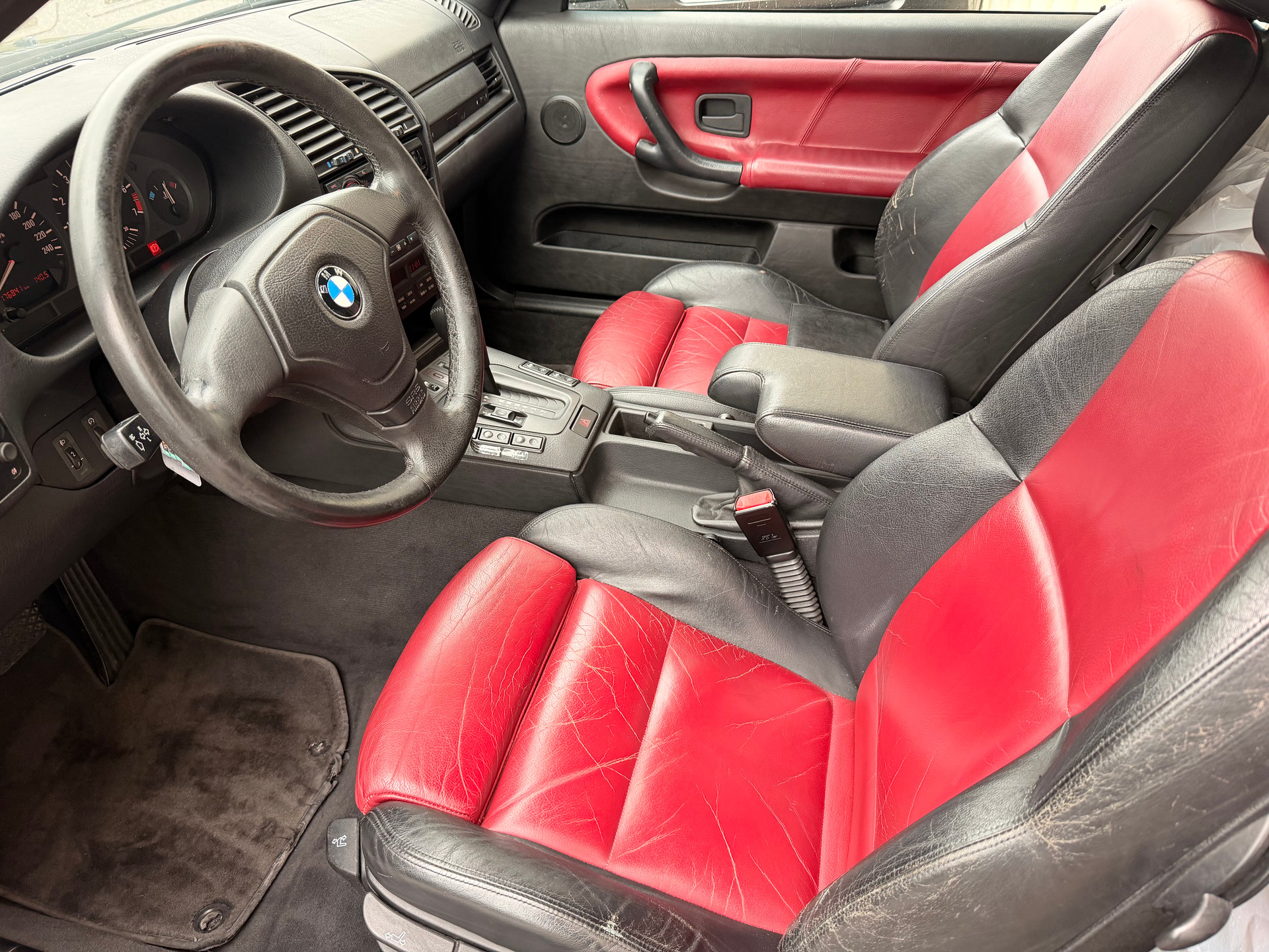 BMW 328i A Cabrio Exclusiv-image-5