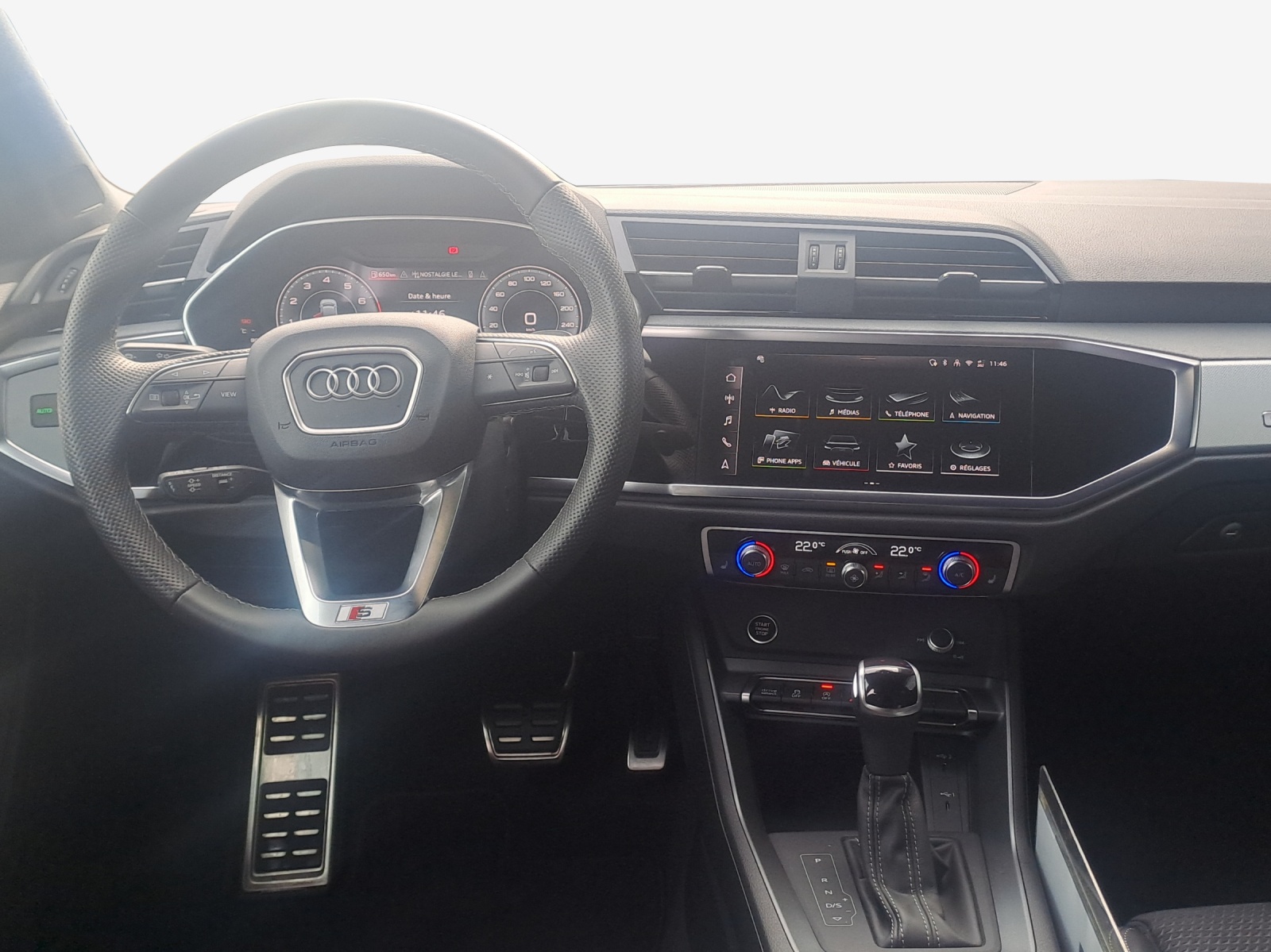 AUDI Q3 Sportback 40 TFSI S line quattro S-tronic-image-8