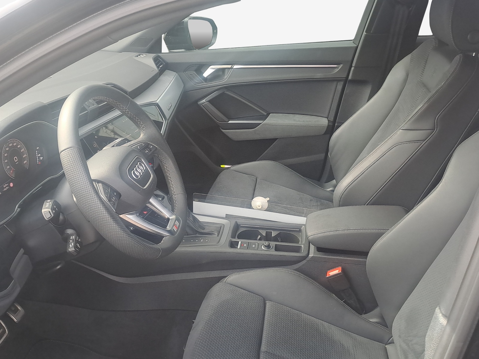 AUDI Q3 Sportback 40 TFSI S line quattro S-tronic-image-7