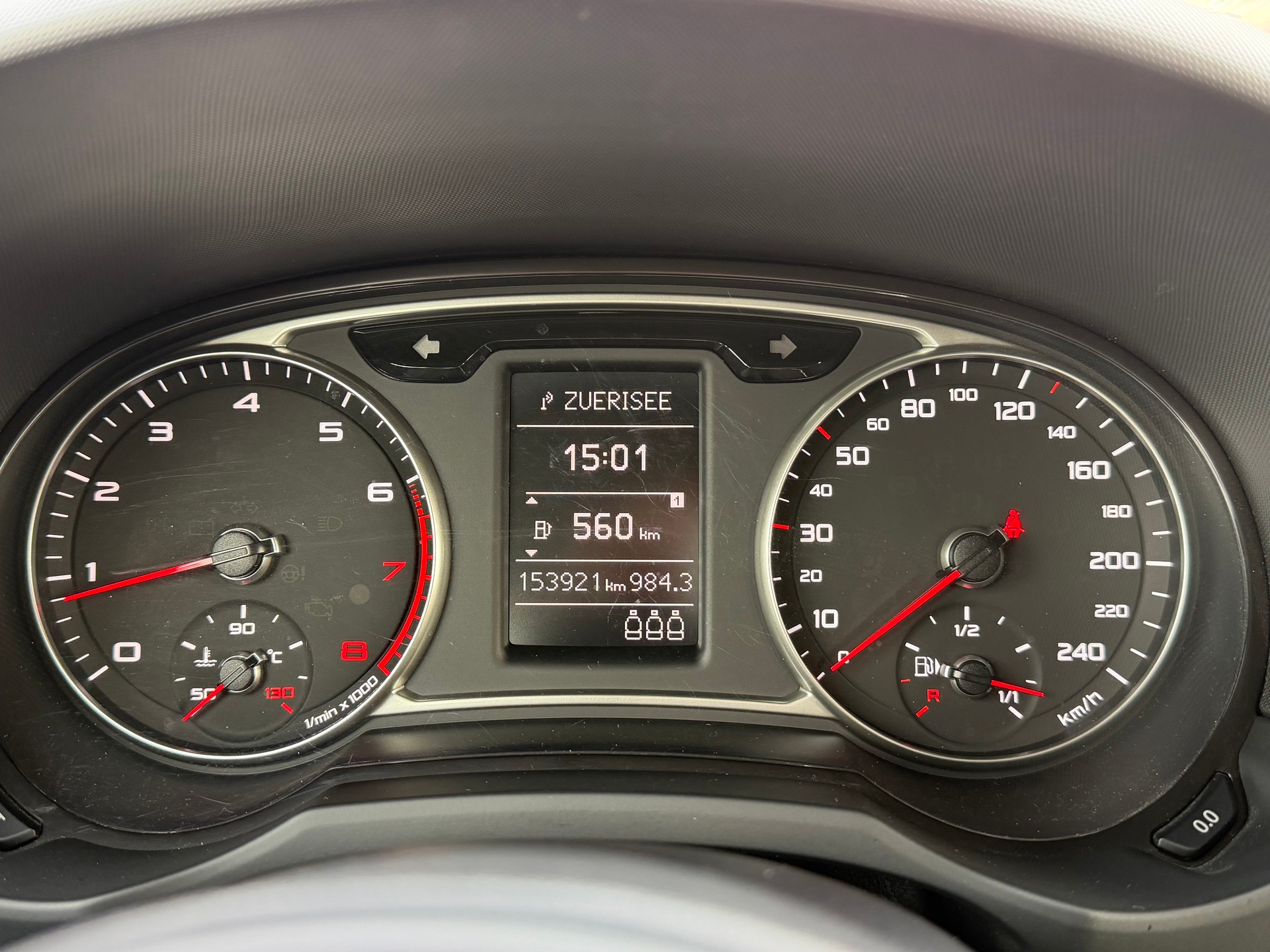 AUDI A1 Sportback 1.4 TFSI Attraction-image-17