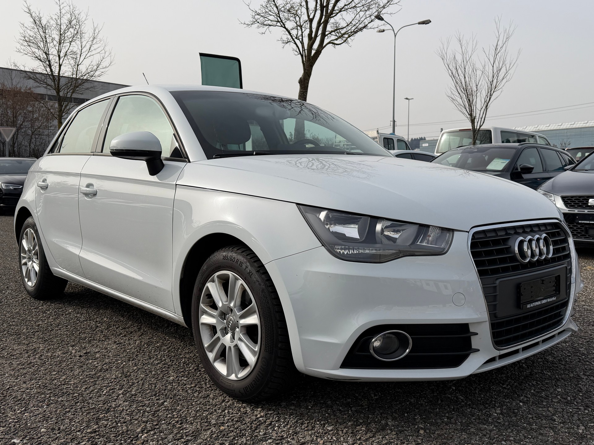 AUDI A1 Sportback 1.4 TFSI Attraction-image-2