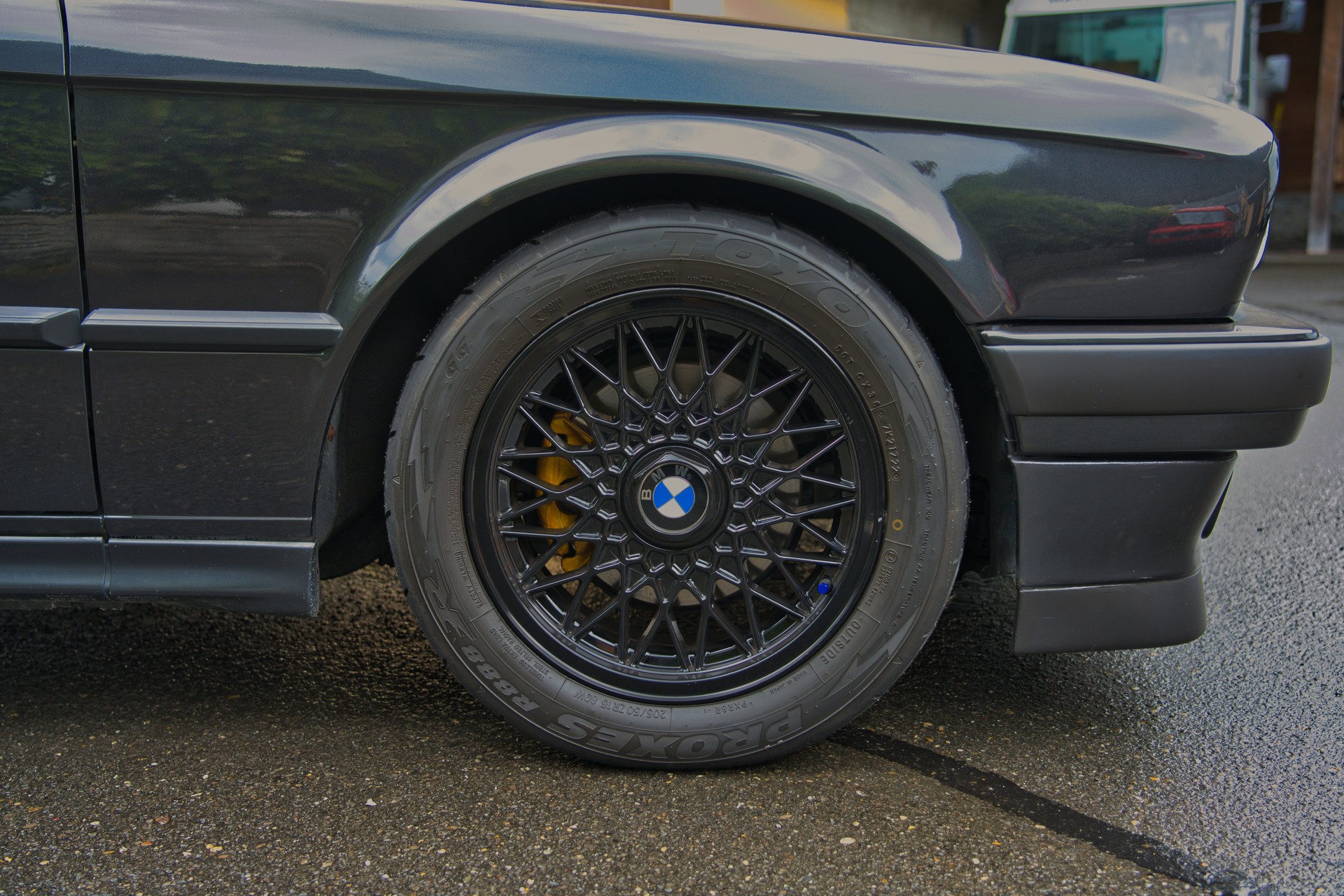 BMW 320i Edition-image-4