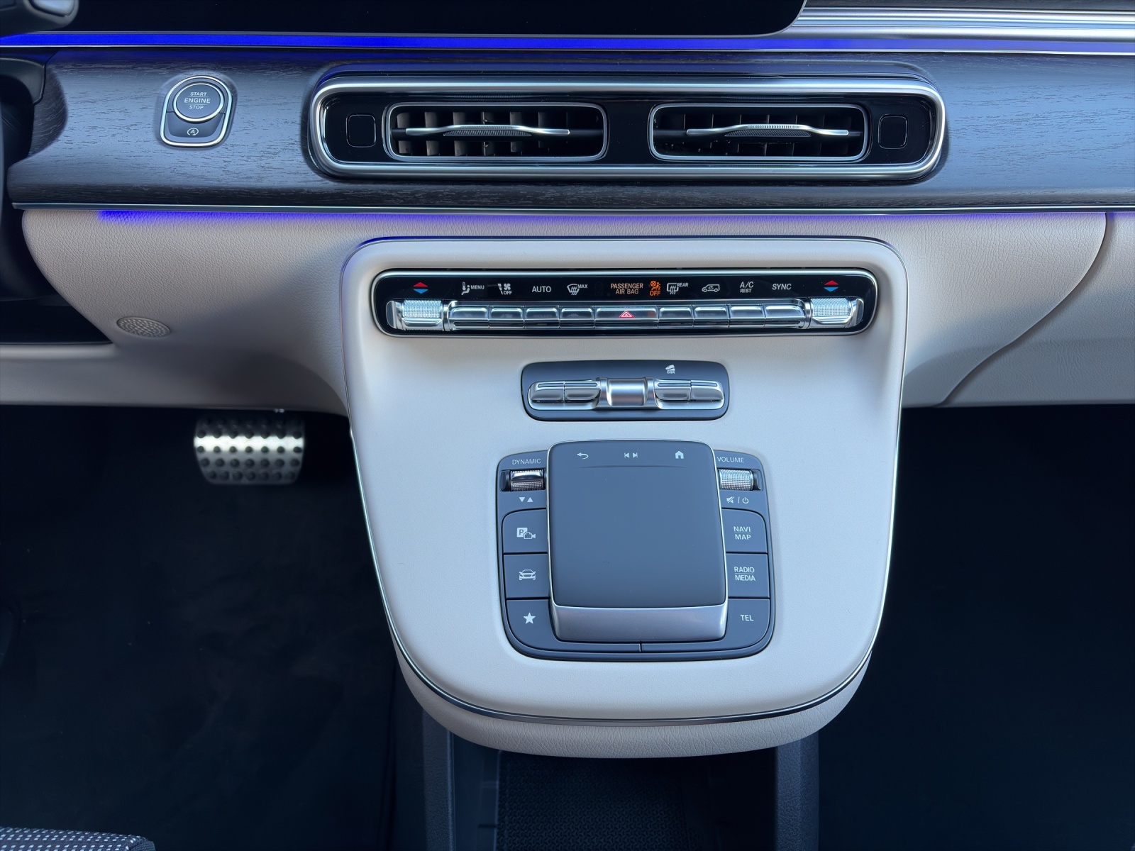 MERCEDES-BENZ Marco Polo 250 d 4M Automat-image-12