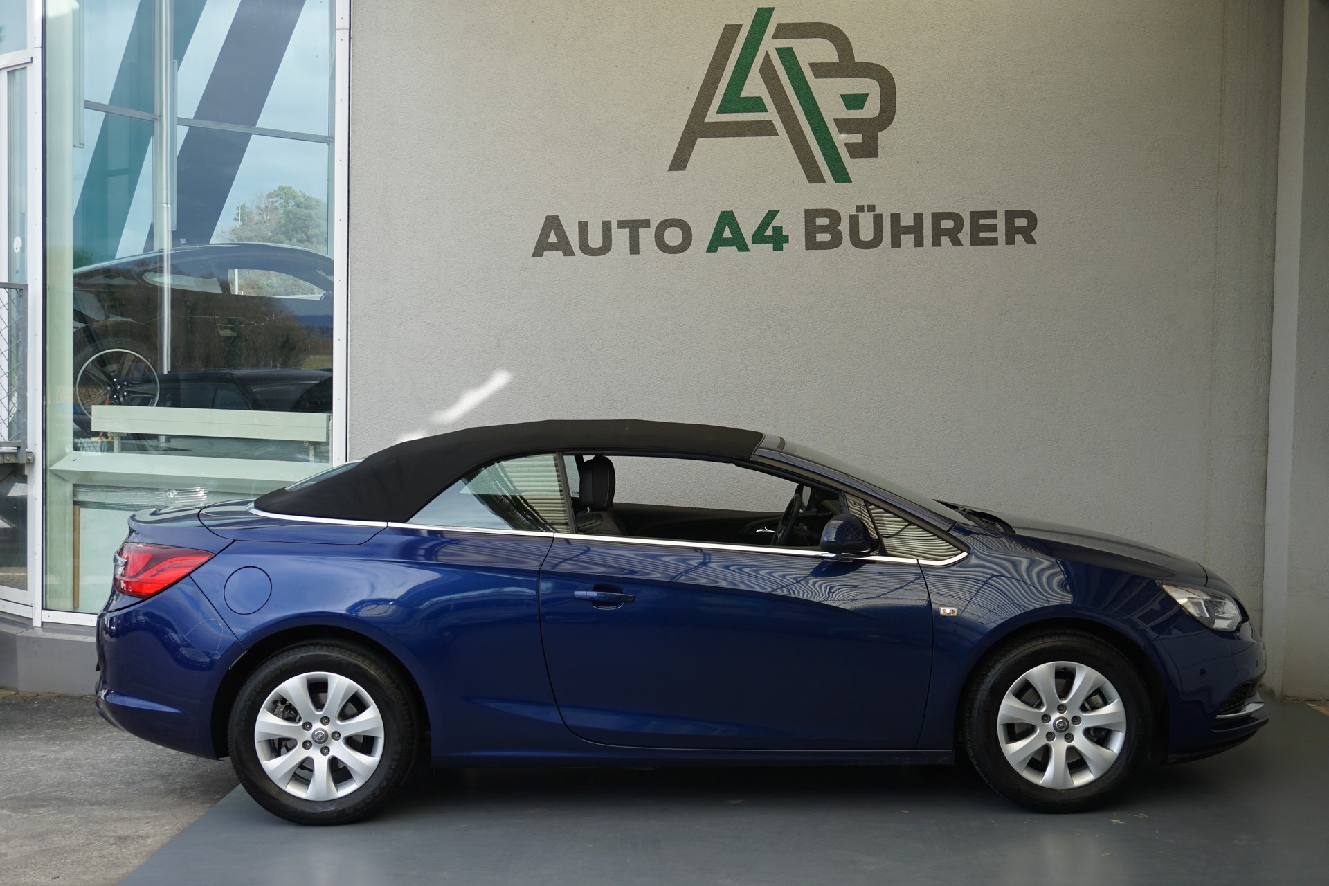 OPEL Cascada 1.4i Turbo 140 PS Cabriolet 6-Gang-image-6