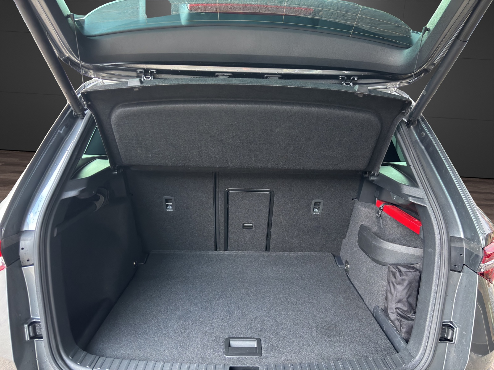 SKODA Karoq 2.0 TSI SportLine 4x4 DSG-image-12