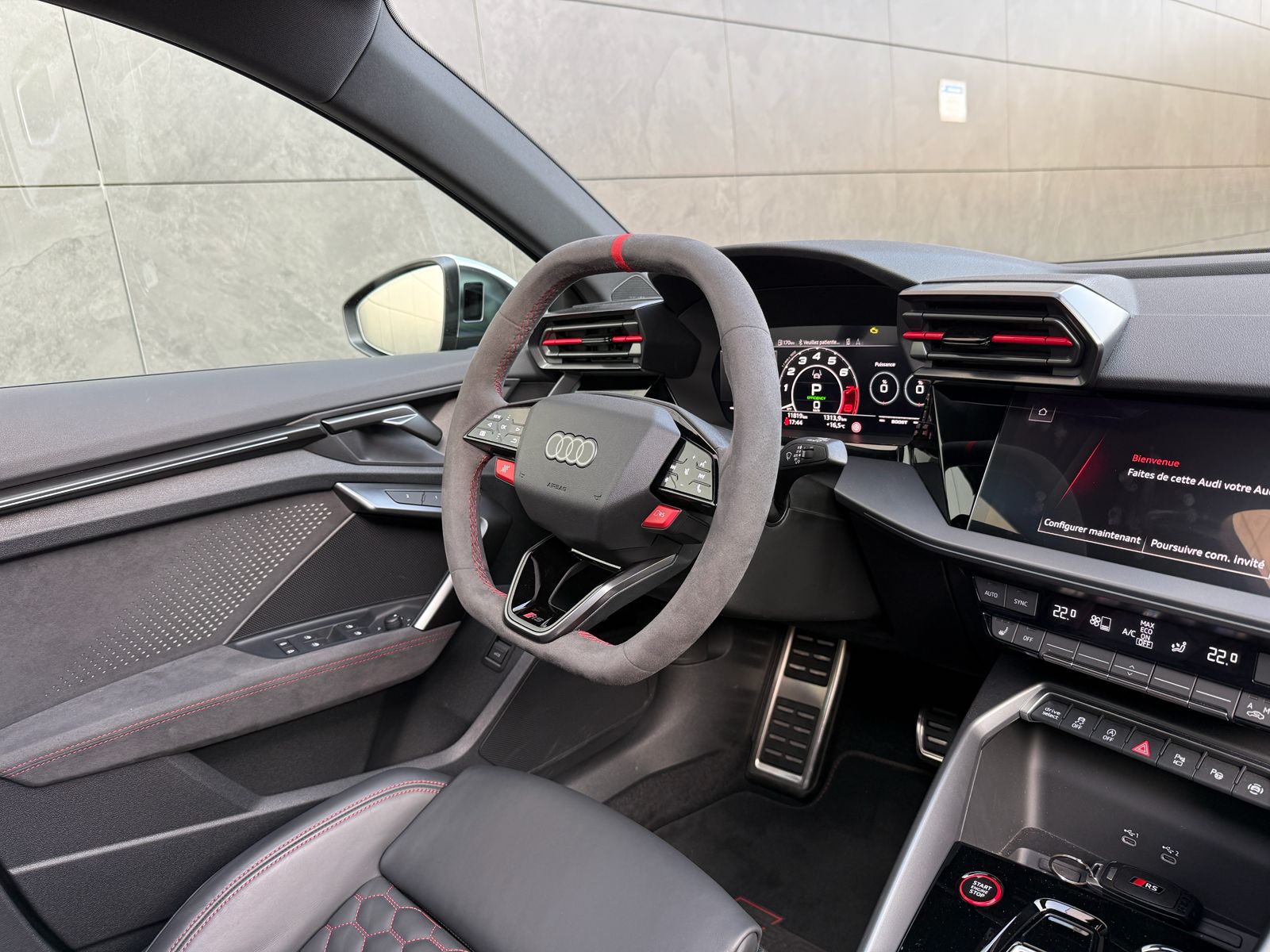 AUDI RS3 Sportback 2.5 TSI quattro S-tronic-image-10