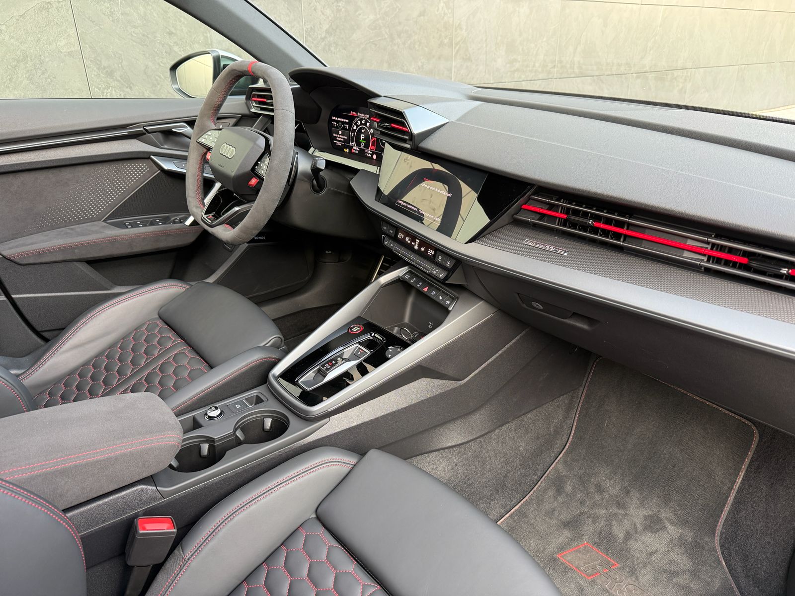 AUDI RS3 Sportback 2.5 TSI quattro S-tronic-image-7